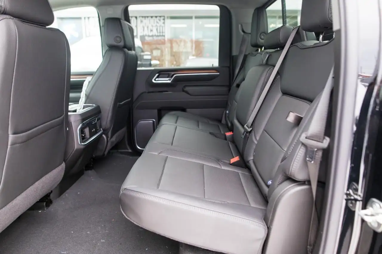 GMC Sierra 2500HD снимка GMC Sierra 2500HD