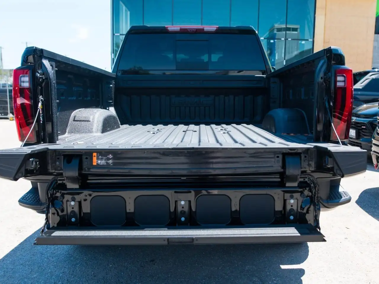 GMC Sierra 2500HD снимка GMC Sierra 2500HD