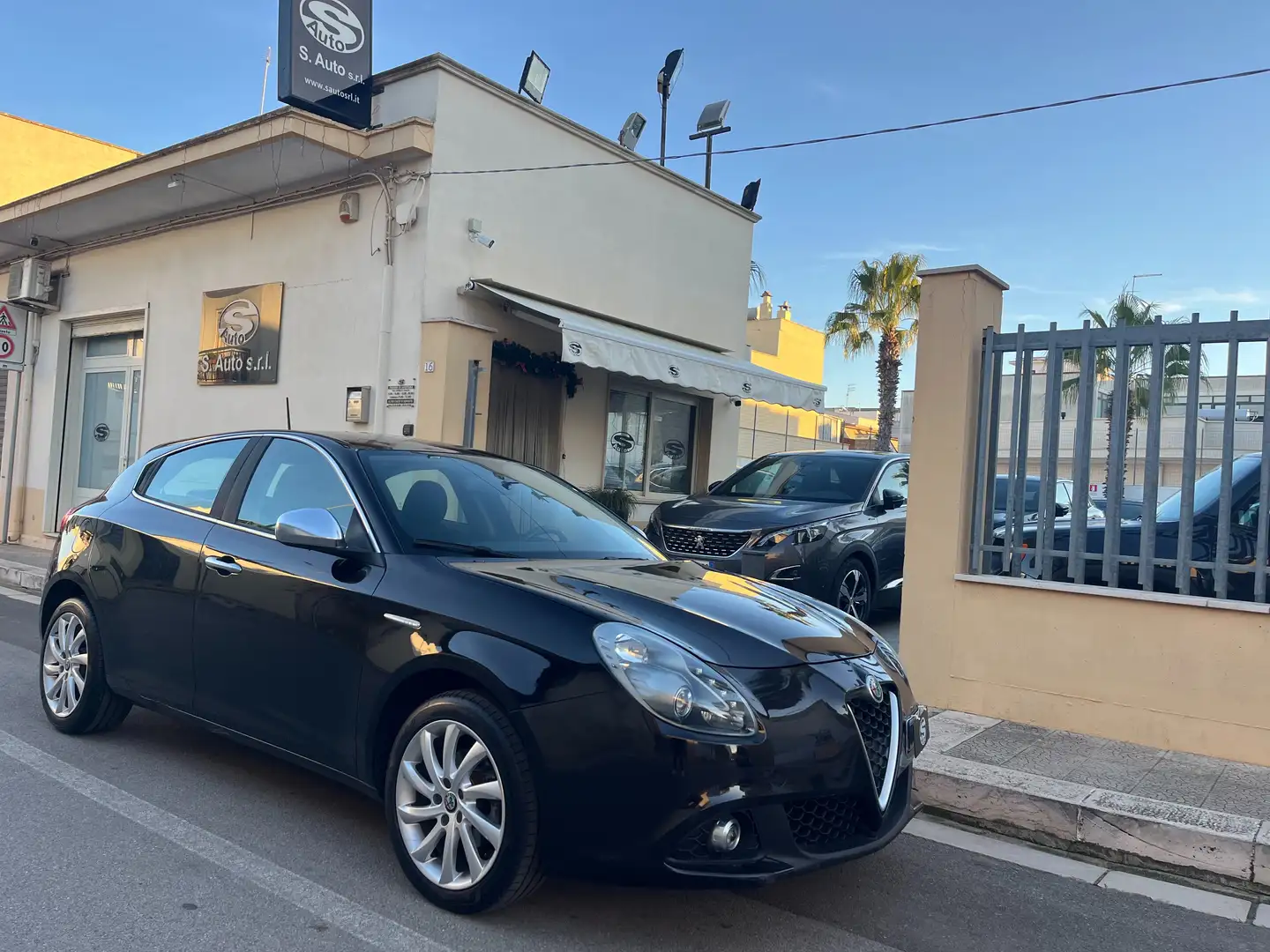 Alfa Romeo Giulietta 1.6JTDm-2 120 CV Distinctive Noir - 1