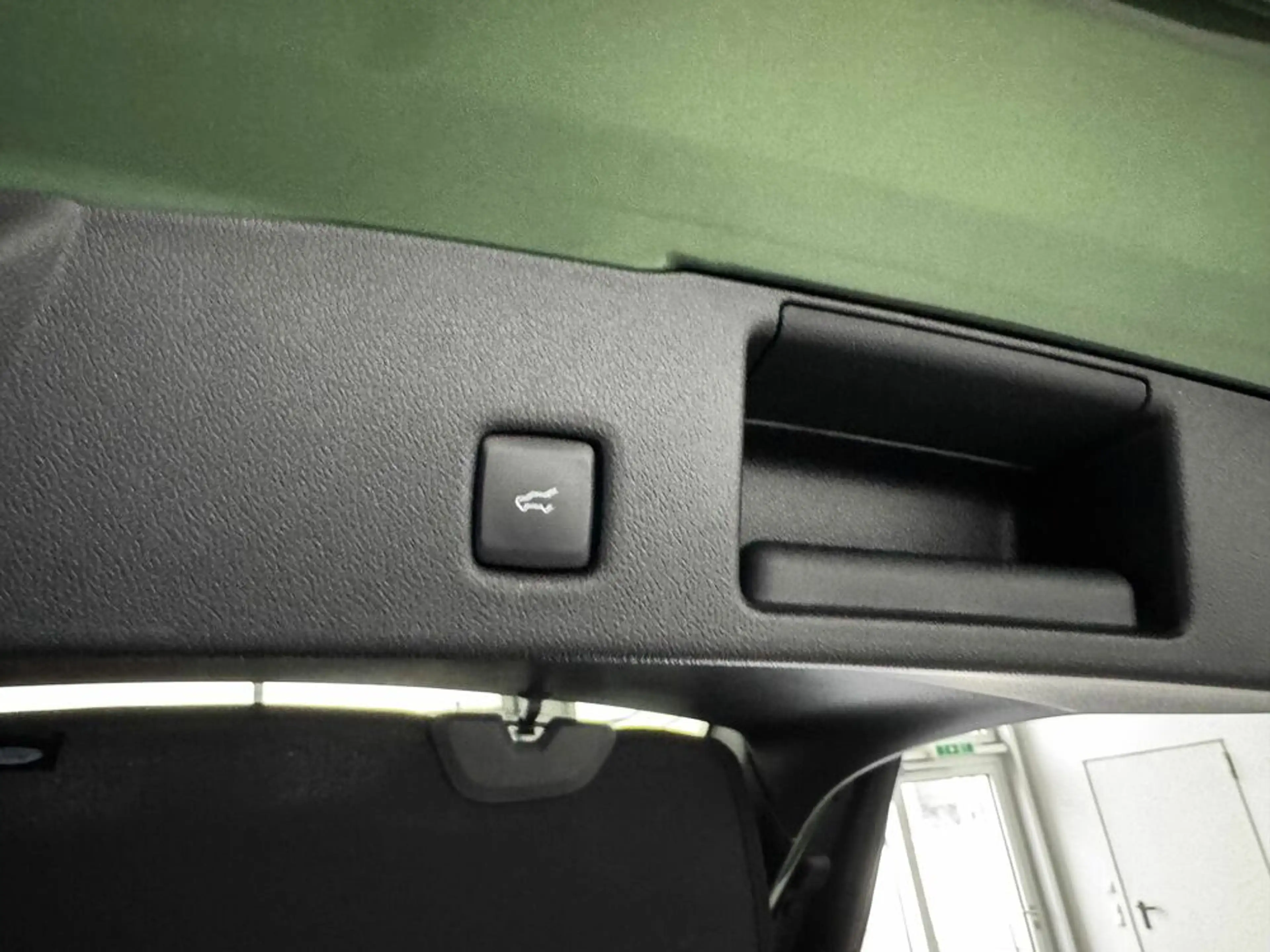 Ford Kuga Hybrid Active X — photo 8
