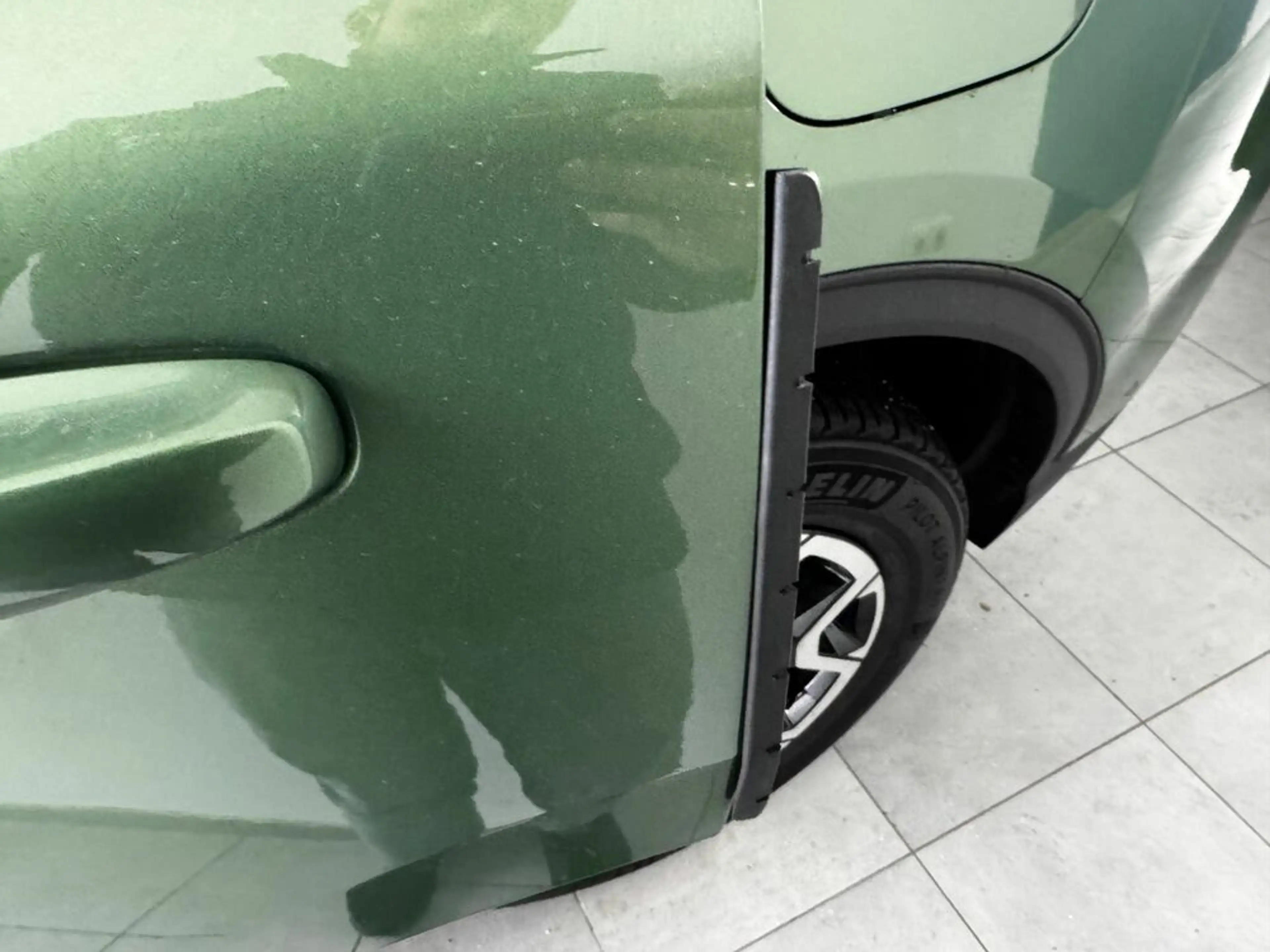 Ford Kuga Hybrid Active X — photo 9