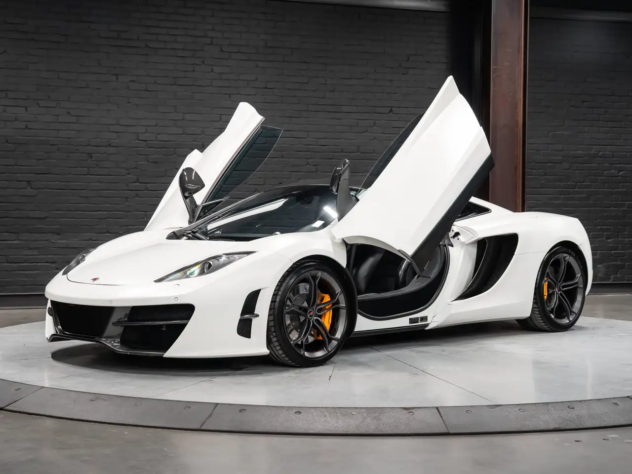 McLaren MP4-12C fotografie McLaren MP4-12C