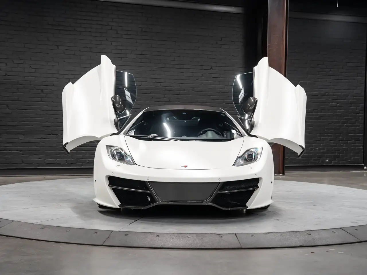 McLaren MP4-12C fotografie McLaren MP4-12C
