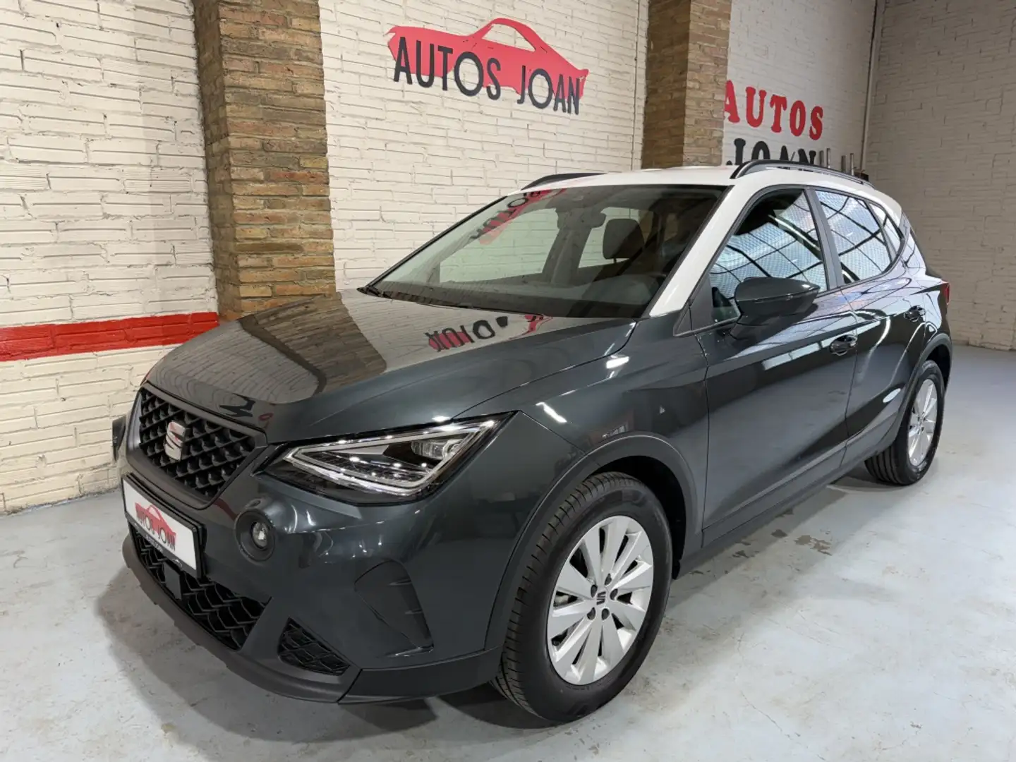 SEAT Arona 1.0 TSI S&S Style 110 Gris - 1