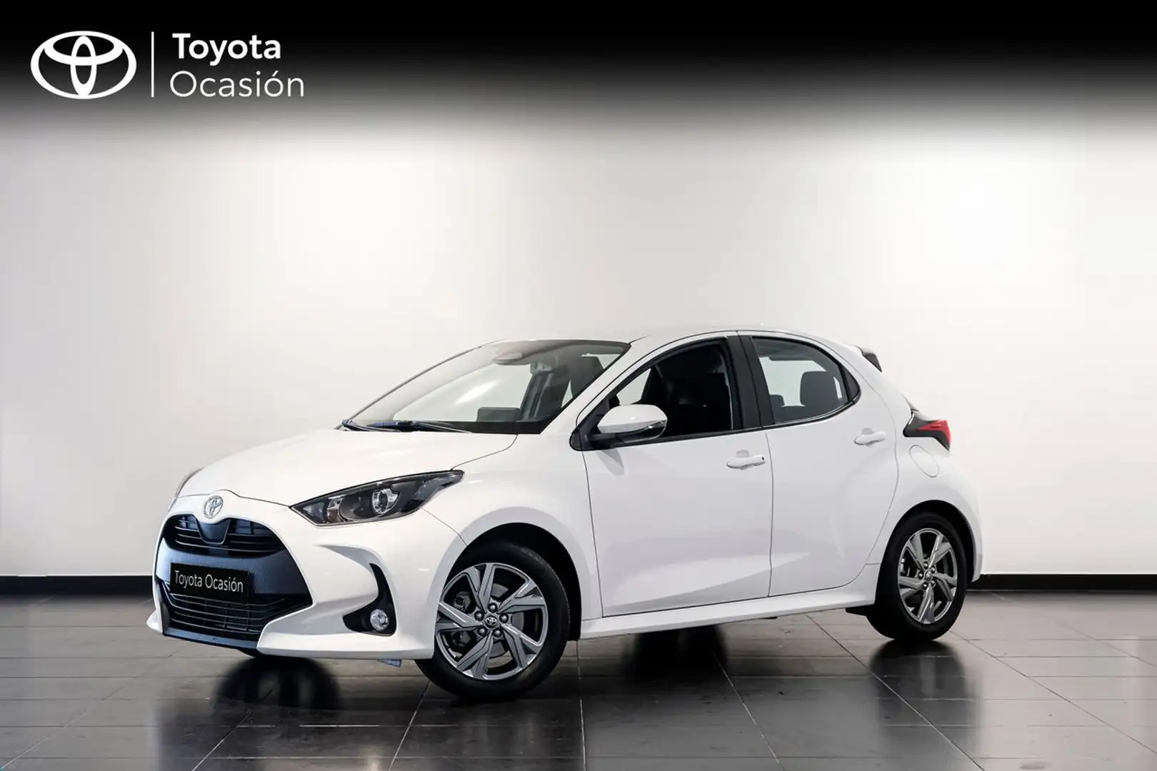 Toyota Yaris 120H ACTIVE PLUS Blanco - 1