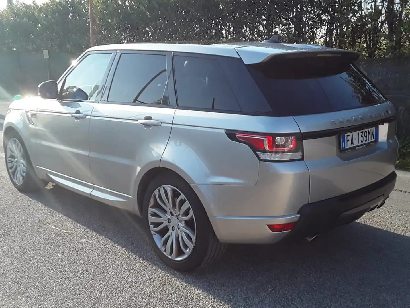 Land Rover Range Rover Sport Range Rover Sport II 3.0 tdV6 HSE Dynamic auto Goud - 2