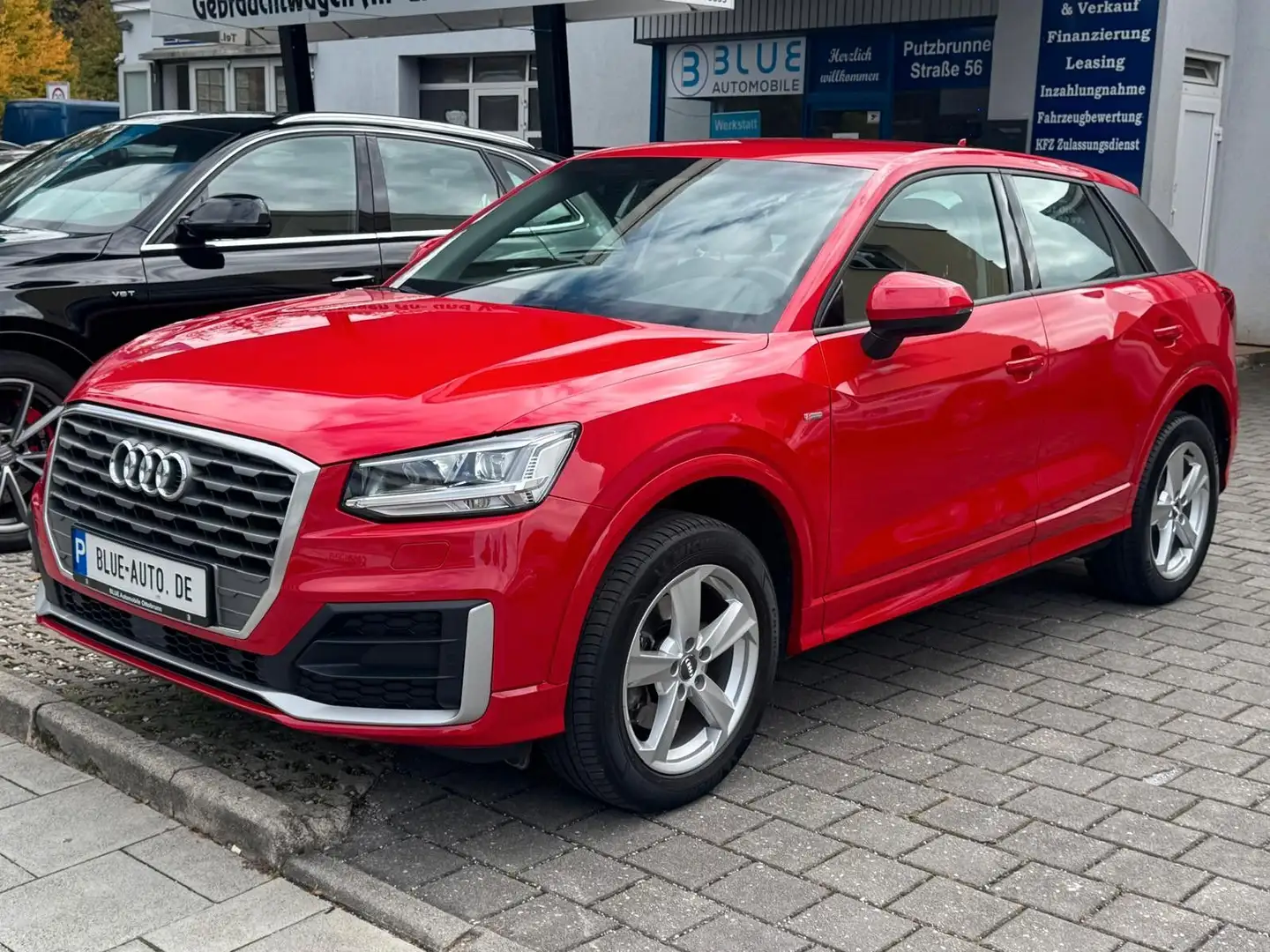 Audi Q2 sport 1.4. TFSI S-tronic S-Line LED Navi Rot - 1