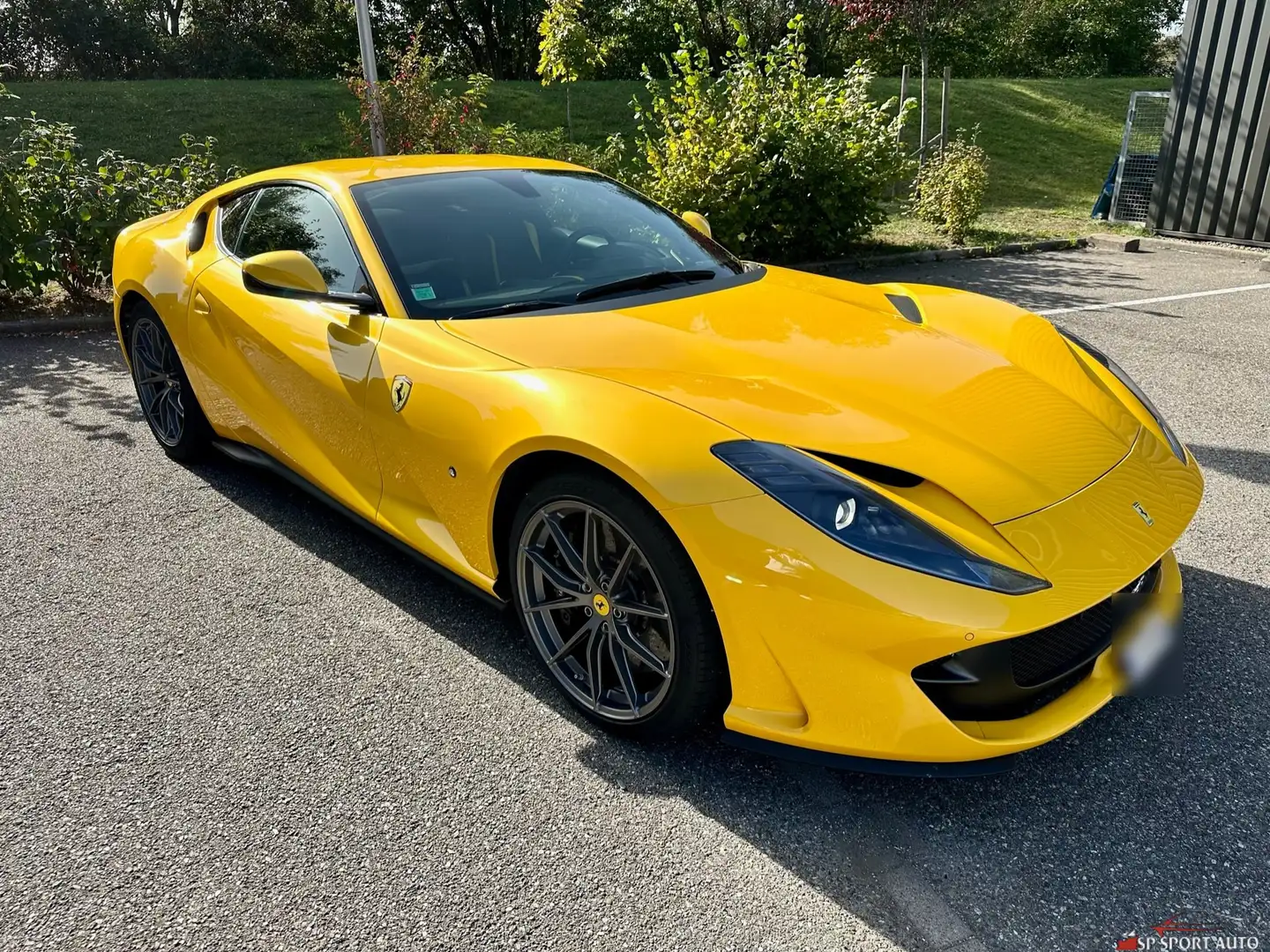 Ferrari 812 Superfast 6.5 V12 800ch Gelb - 1