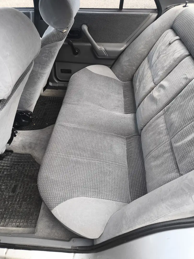 Ford Orion Orion 1.6i Ghia Ghia - 2