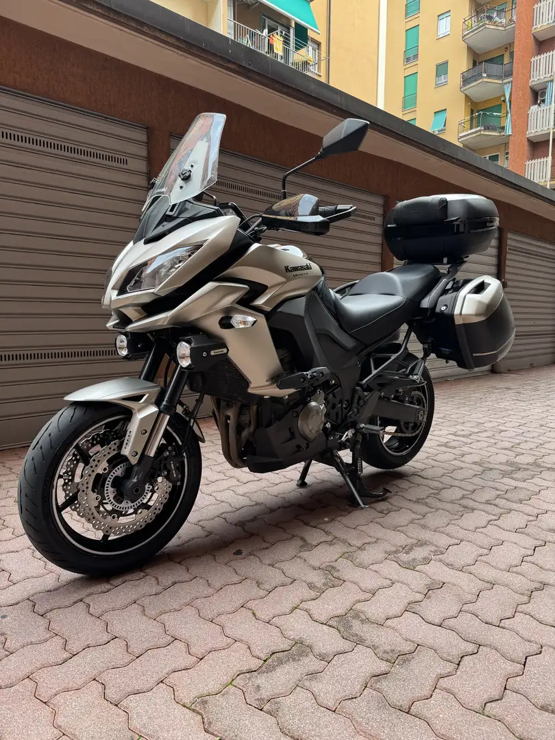 Kawasaki Versys 1000 Grand Tourer - 2