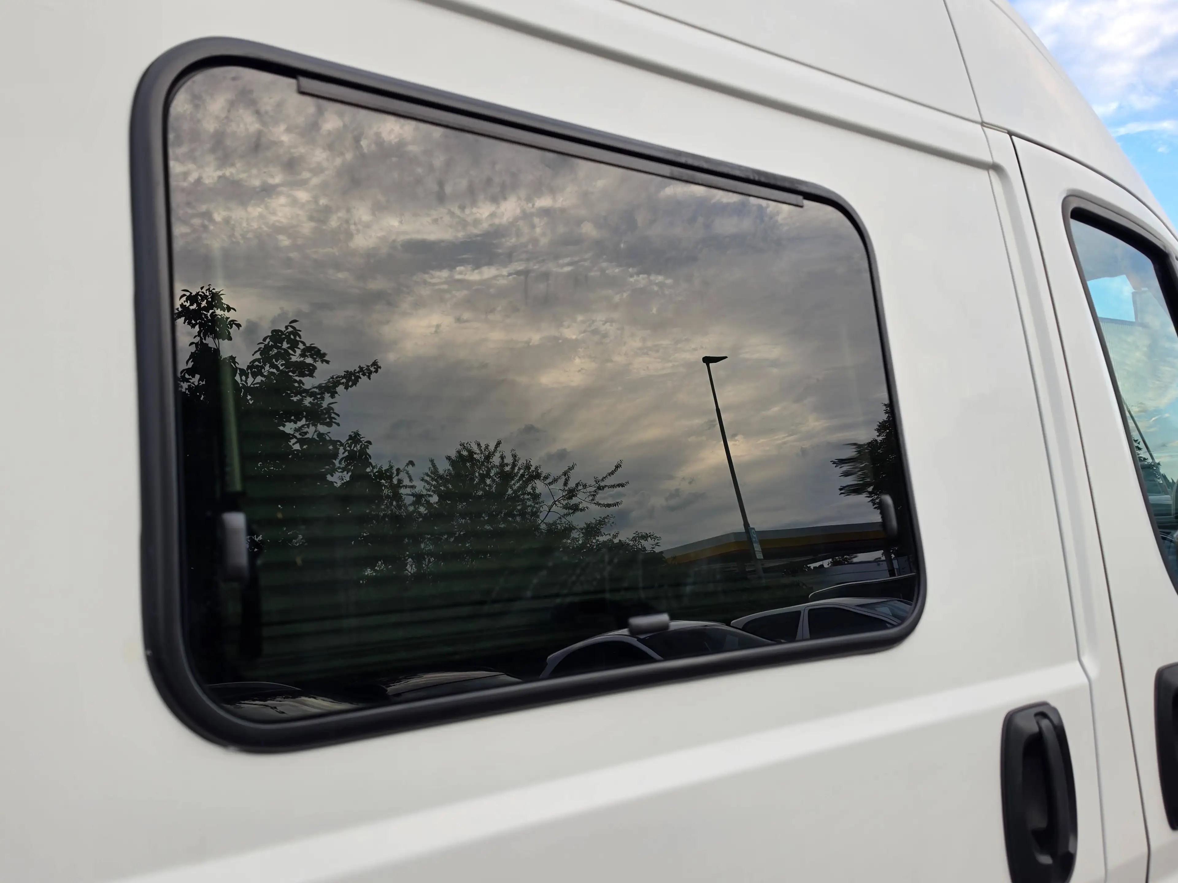 Peugeot Boxer 335 L3H2 Avantage Edition BlueHDi 130 Stop — photo 15