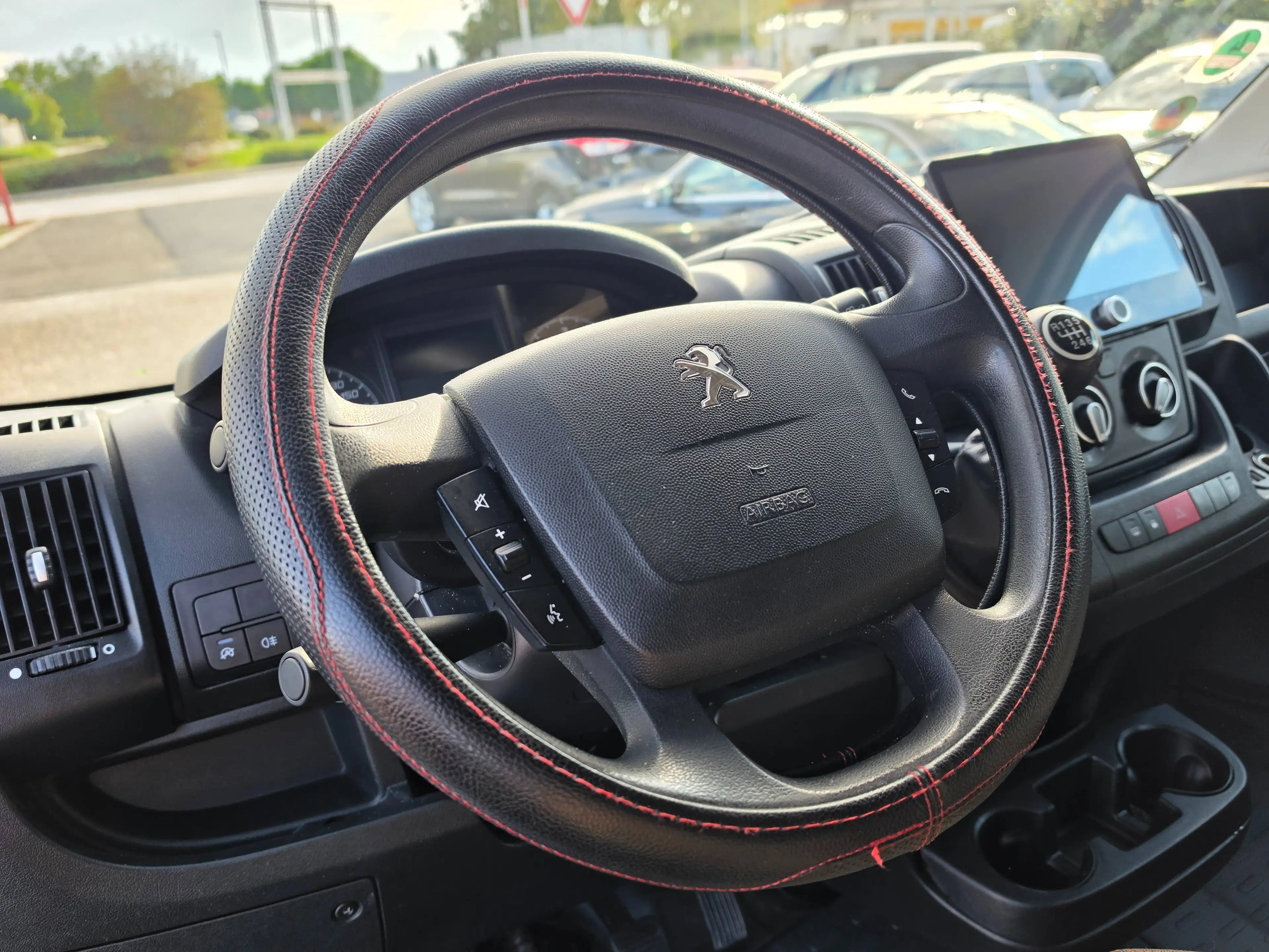 Peugeot Boxer 335 L3H2 Avantage Edition BlueHDi 130 Stop — photo 14