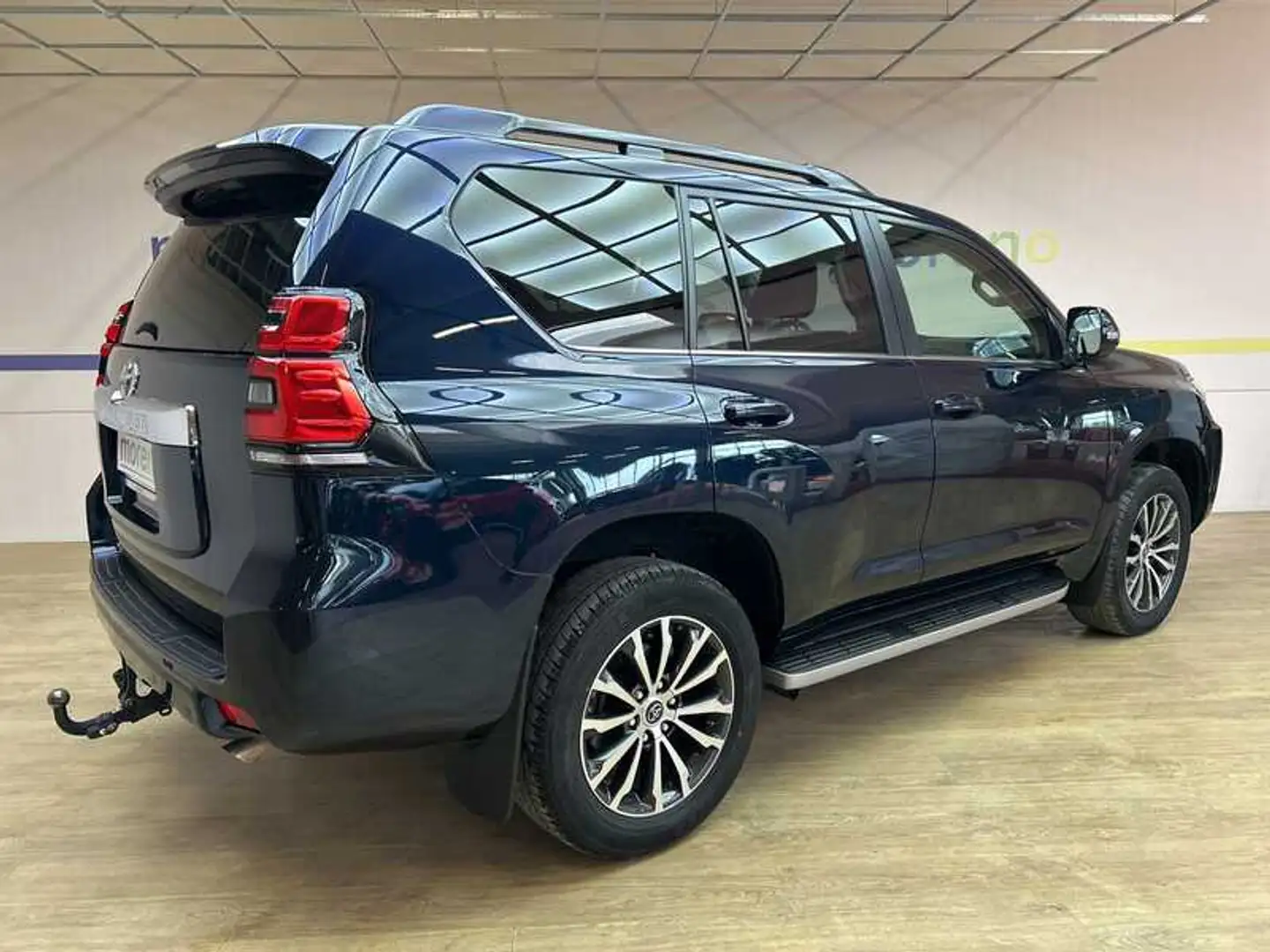 Toyota Land Cruiser 2.8 d-4d Executive Auto Blu/Azzurro - 2