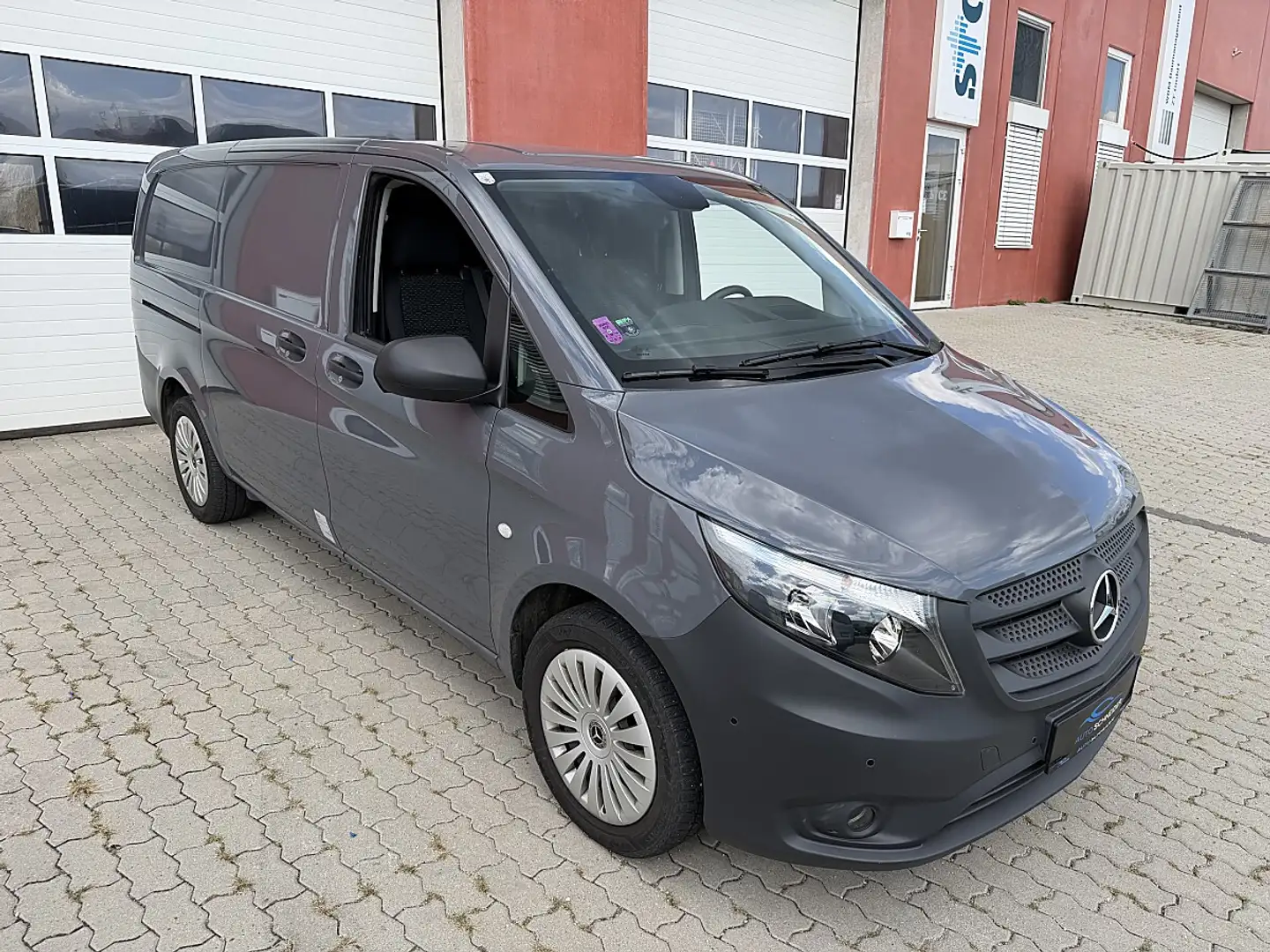 Mercedes-Benz Vito 116CDI RWD Lang Sitzheizung* Tempomat* Par... Grau - 2