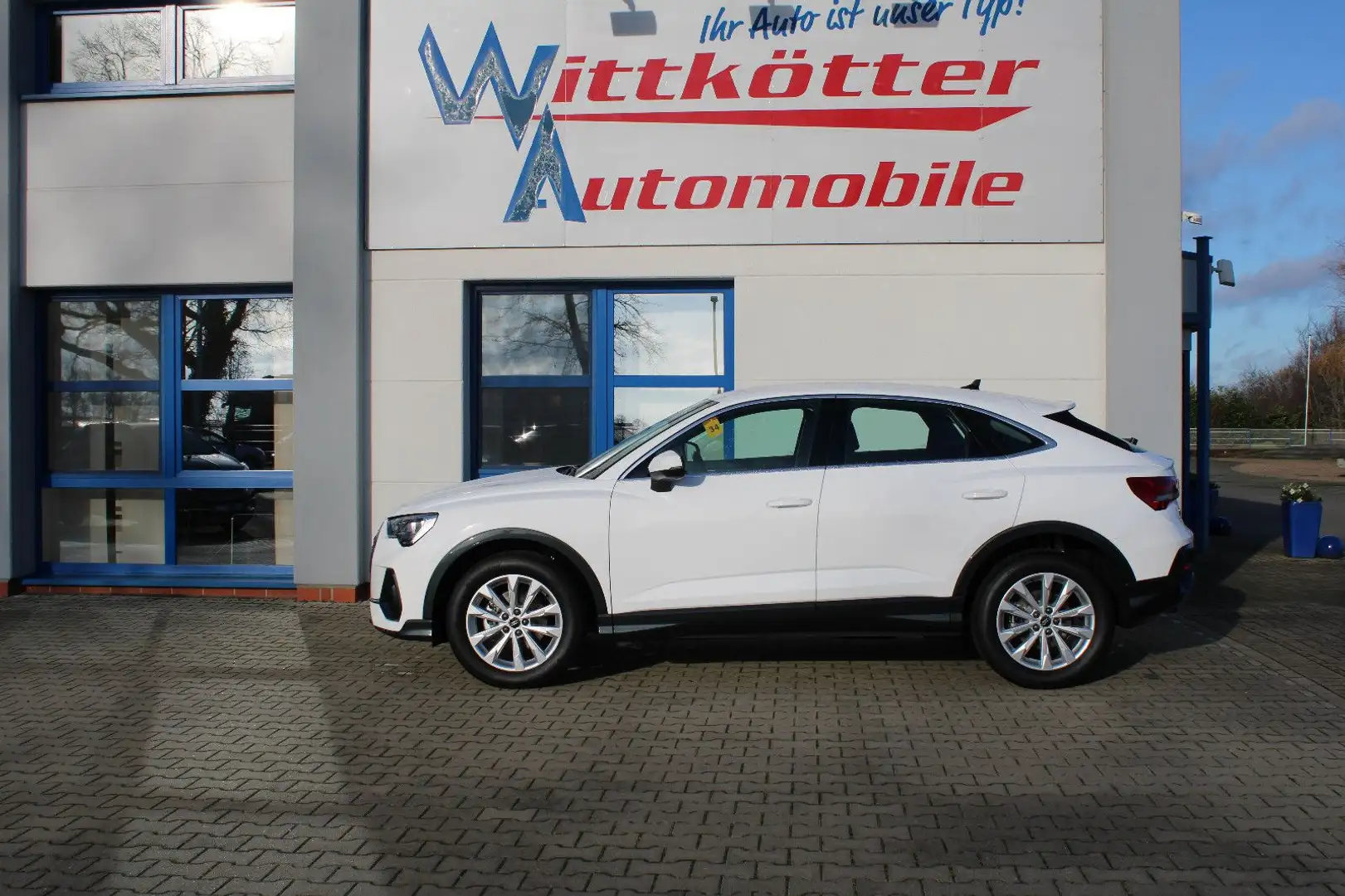 Audi Q3 Sportback 35 TFSI el.Heckkl.,ACC,LED Weiß - 2