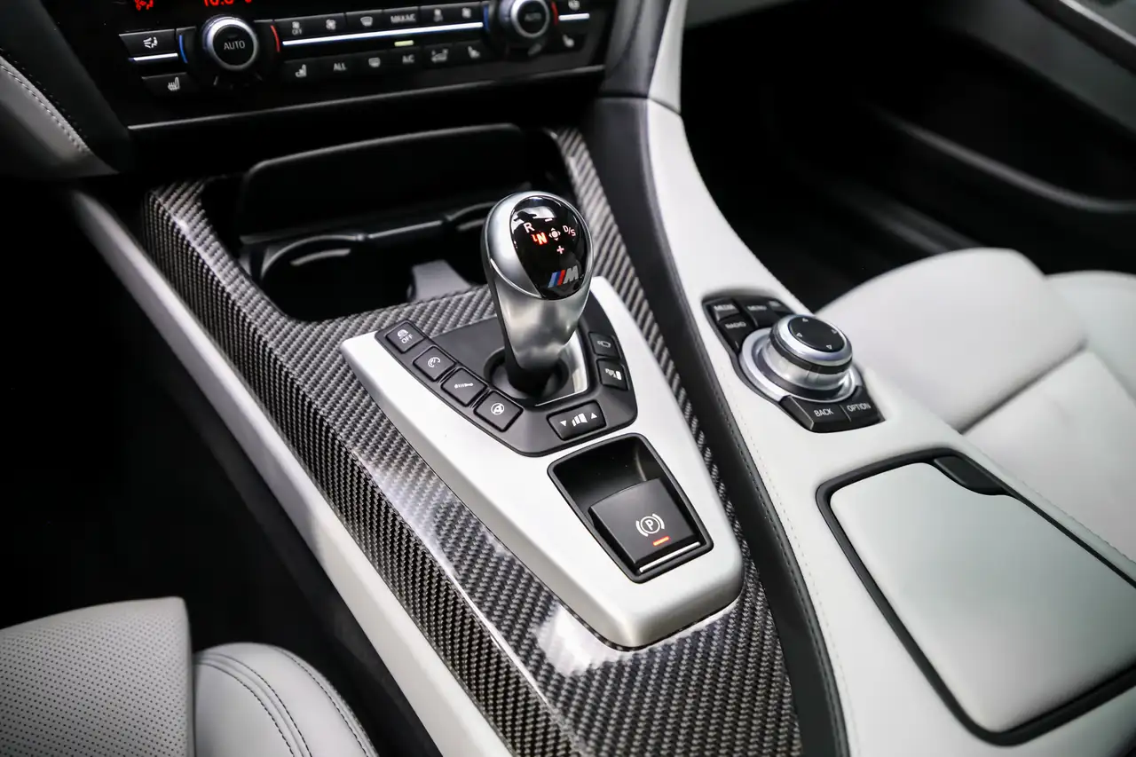 BMW M6 снимка BMW M6