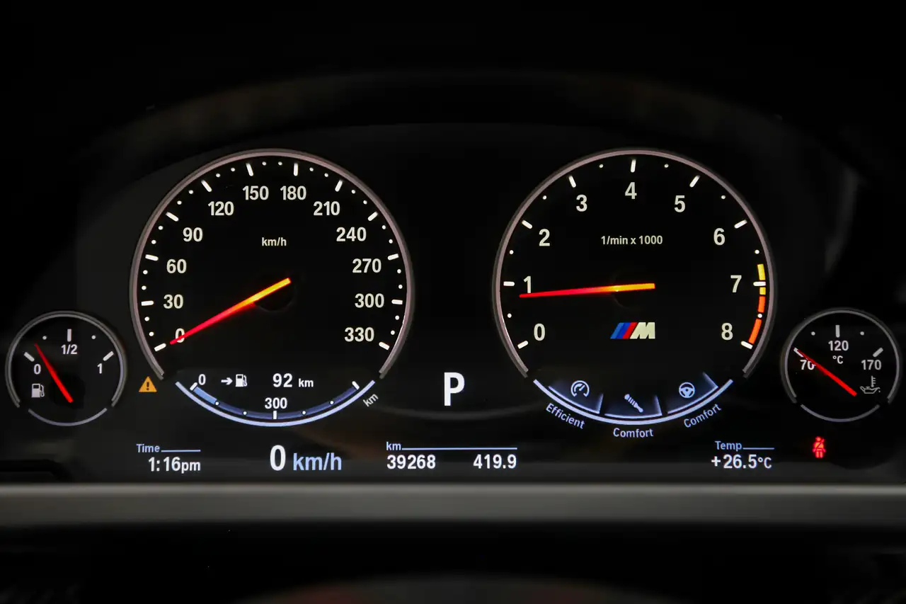 BMW M6 снимка BMW M6