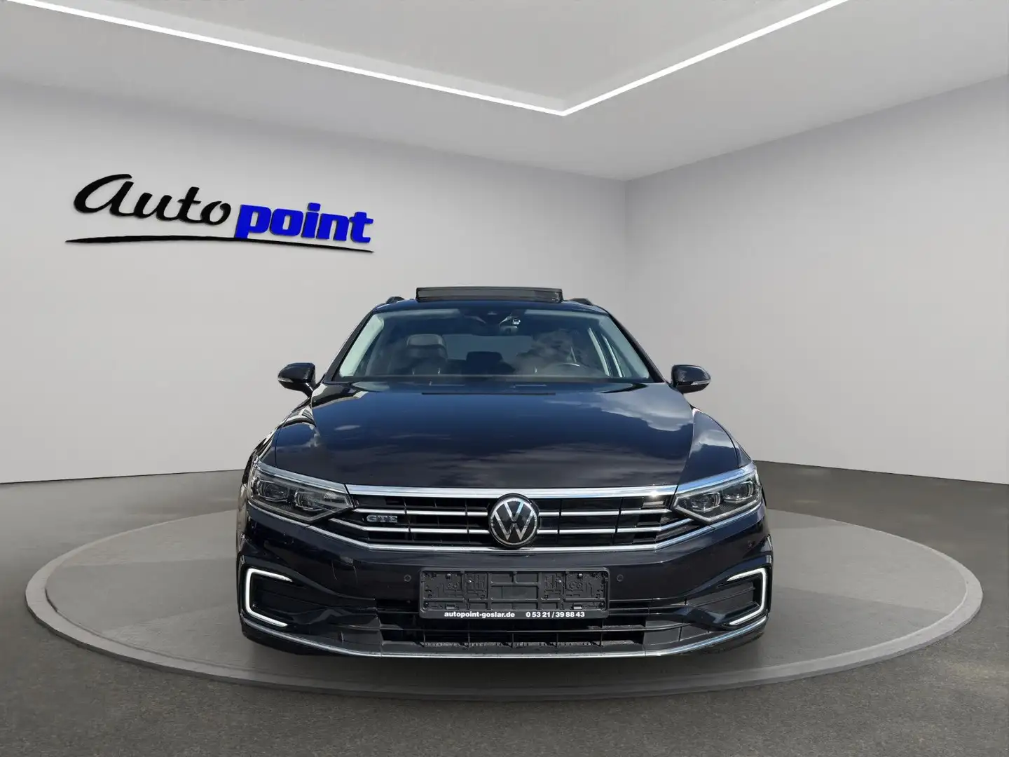 Volkswagen Passat Variant 1.4 TSI GTE PANO MATRIX AHK Schwarz - 2
