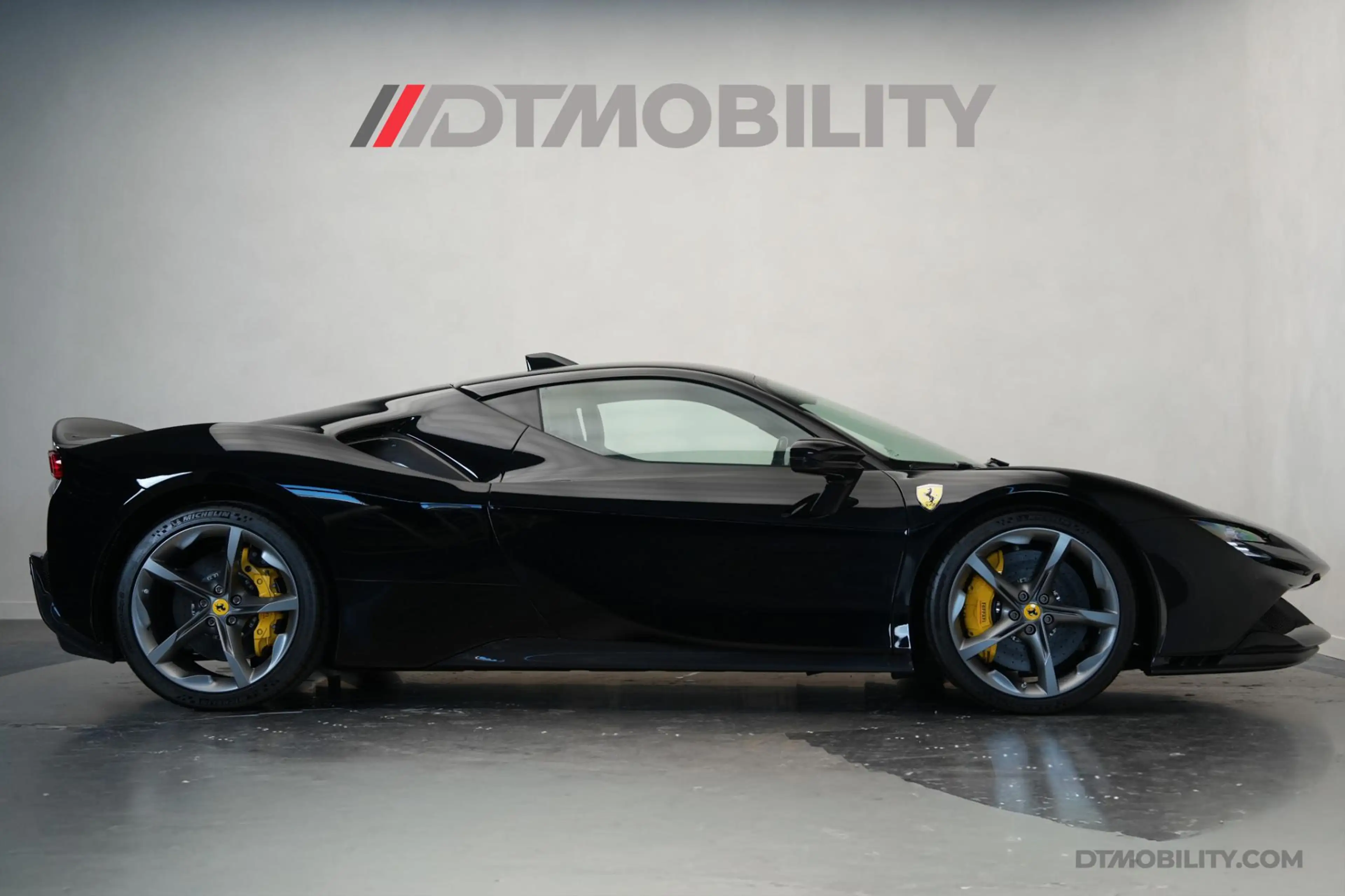 Ferrari SF90 Stradale 4.0 V8 | Assetto Fiorano | Daytona Racing seats | — photo 3