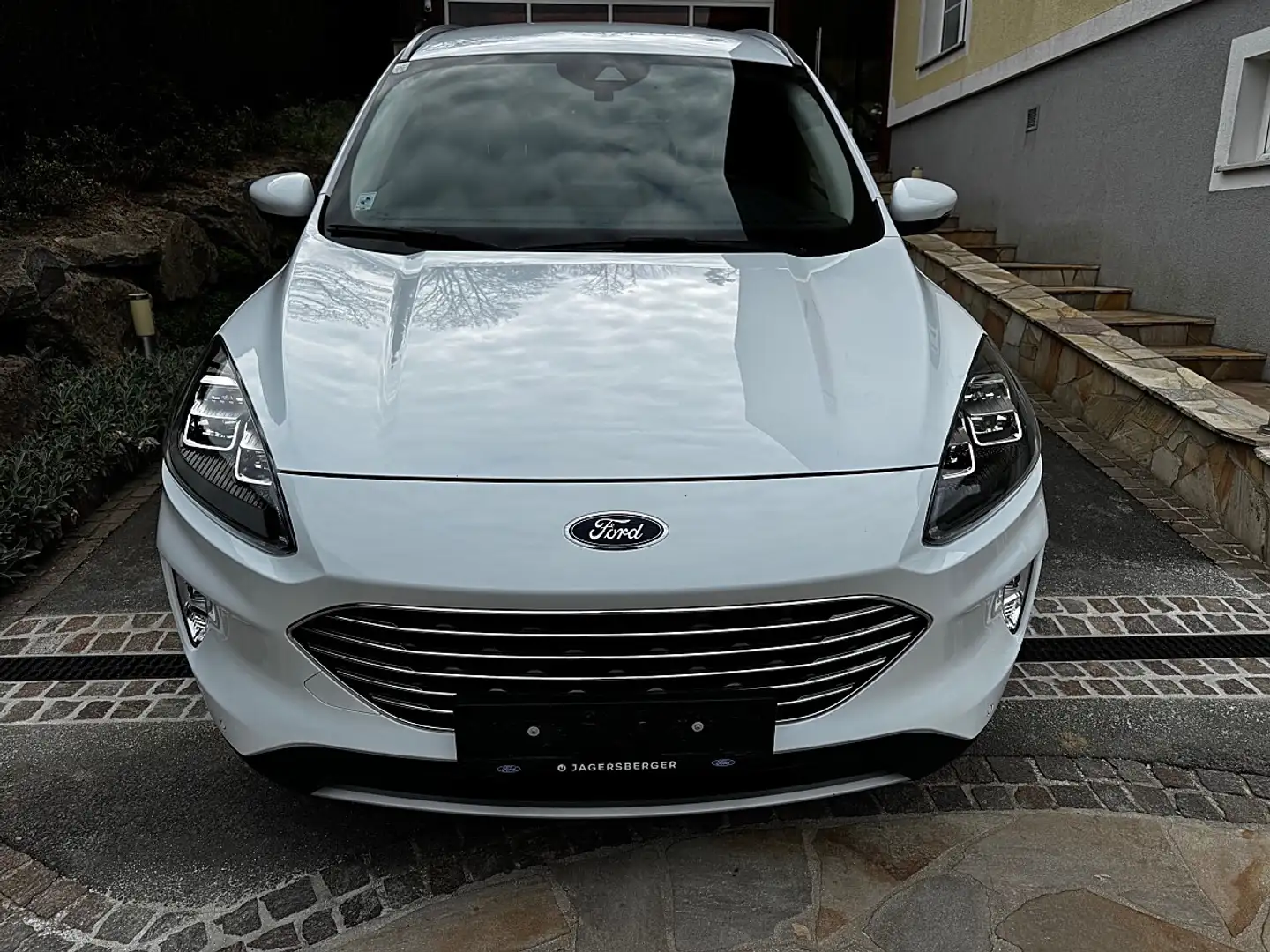 Ford Kuga 2,5 Plugin Hybrid Titanium X Garantie bis 04/2029 Weiß - 2