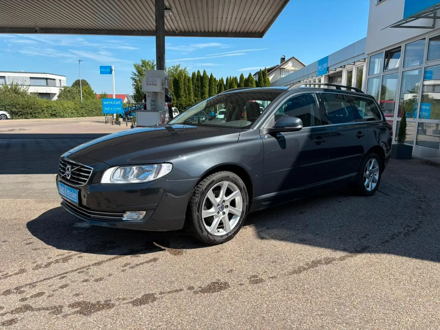 Volvo V70 Kombi Momentum *AHK/PDC/SHZ/Bluetooth* Gris - 2