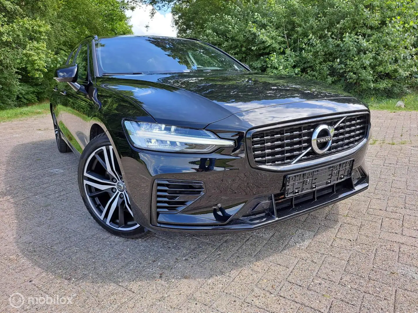 Volvo V60 2.0 T6 Recharge AWD R-Design|Trekhaak|Leder Schwarz - 2