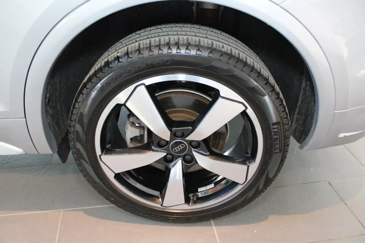 Audi Q5 снимка Audi Q5