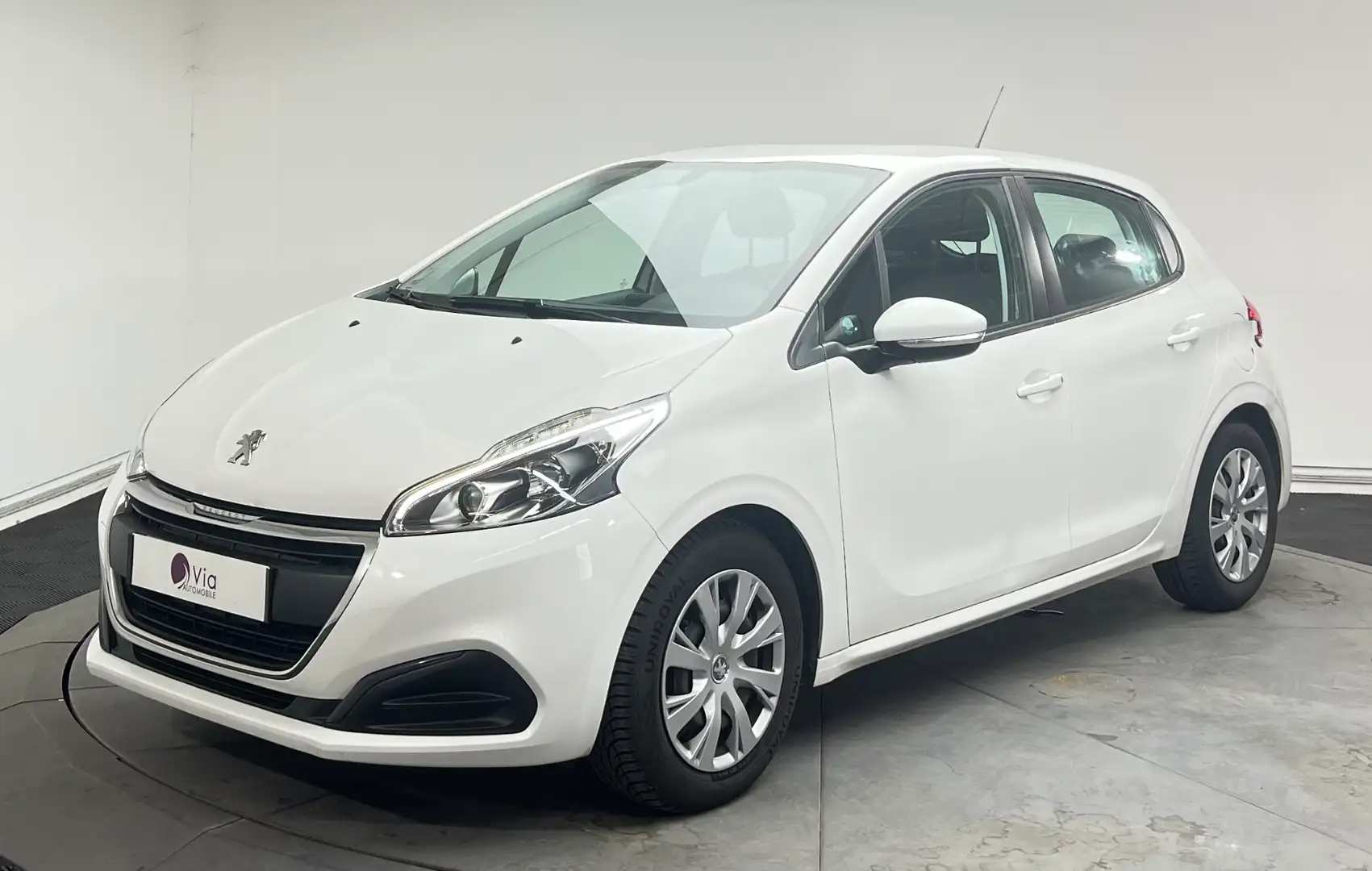 Peugeot 208 BlueHDi 100ch S\u0026amp;S BVM5 Active Blanc - 1