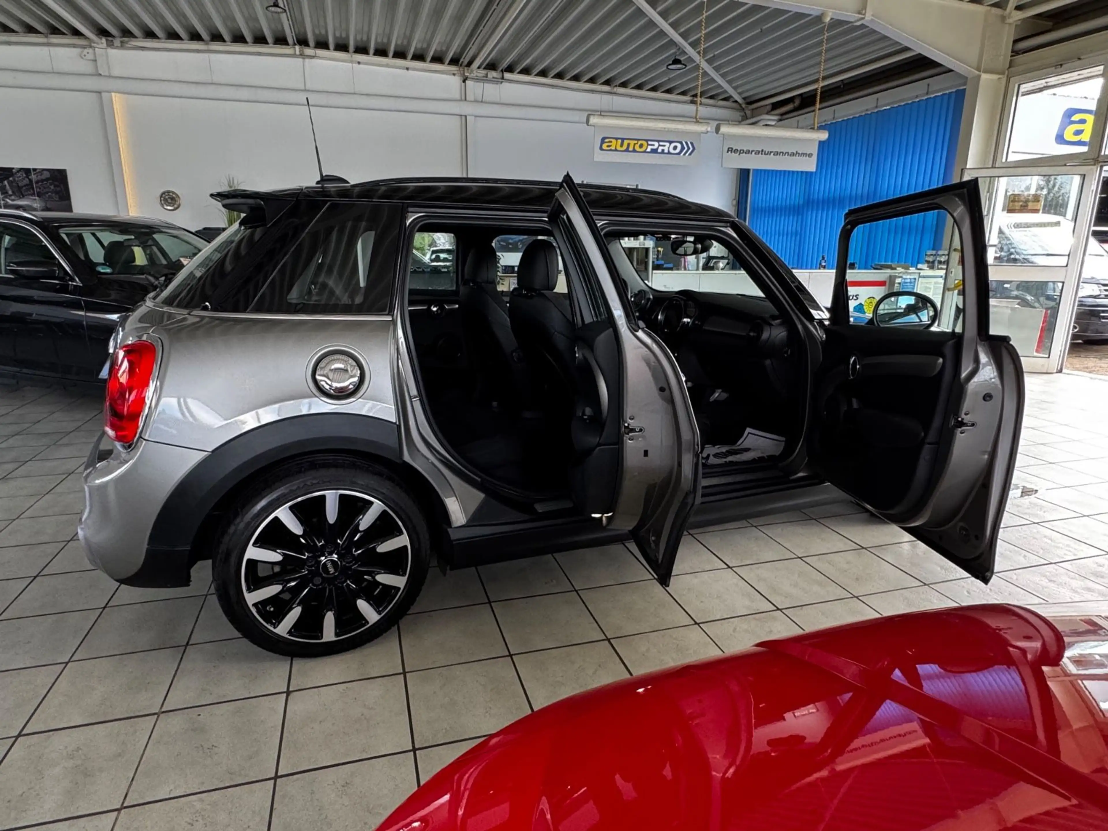 MINI Cooper SD /1.HD/LEDER/NAVI/XENON/SHZ/PDC — photo 11