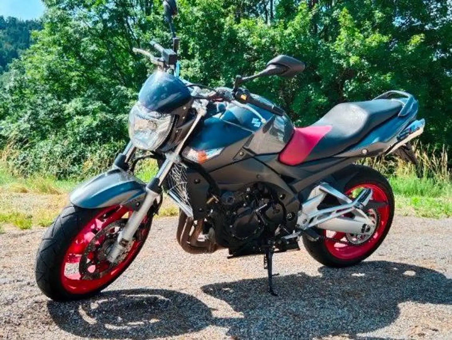 Suzuki GSR 600 Yoshimura Edition Gri - 2