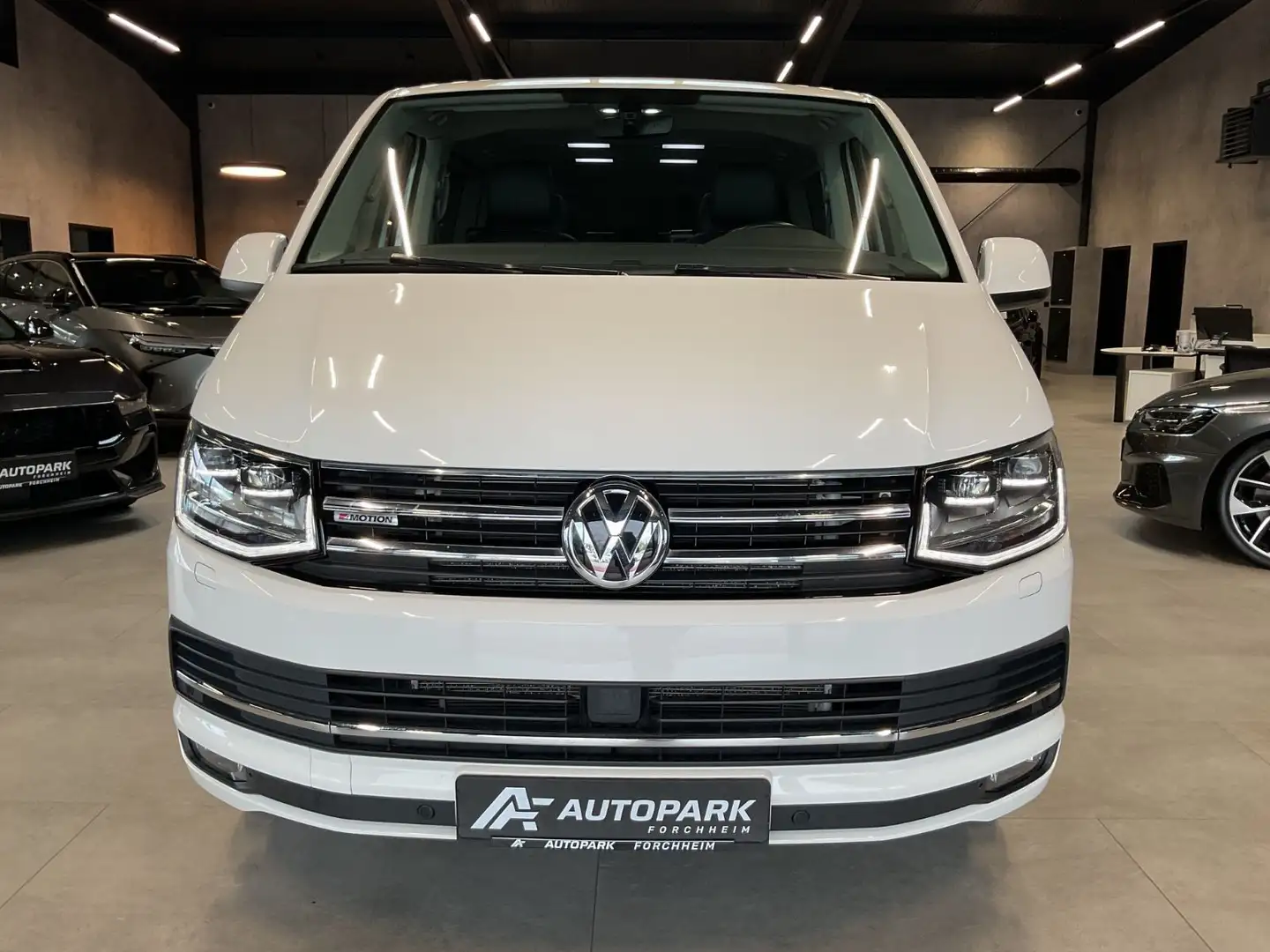 Volkswagen T6 Multivan 4M Gen. Six ACC AHK LED Navi+ Standh Weiß - 2