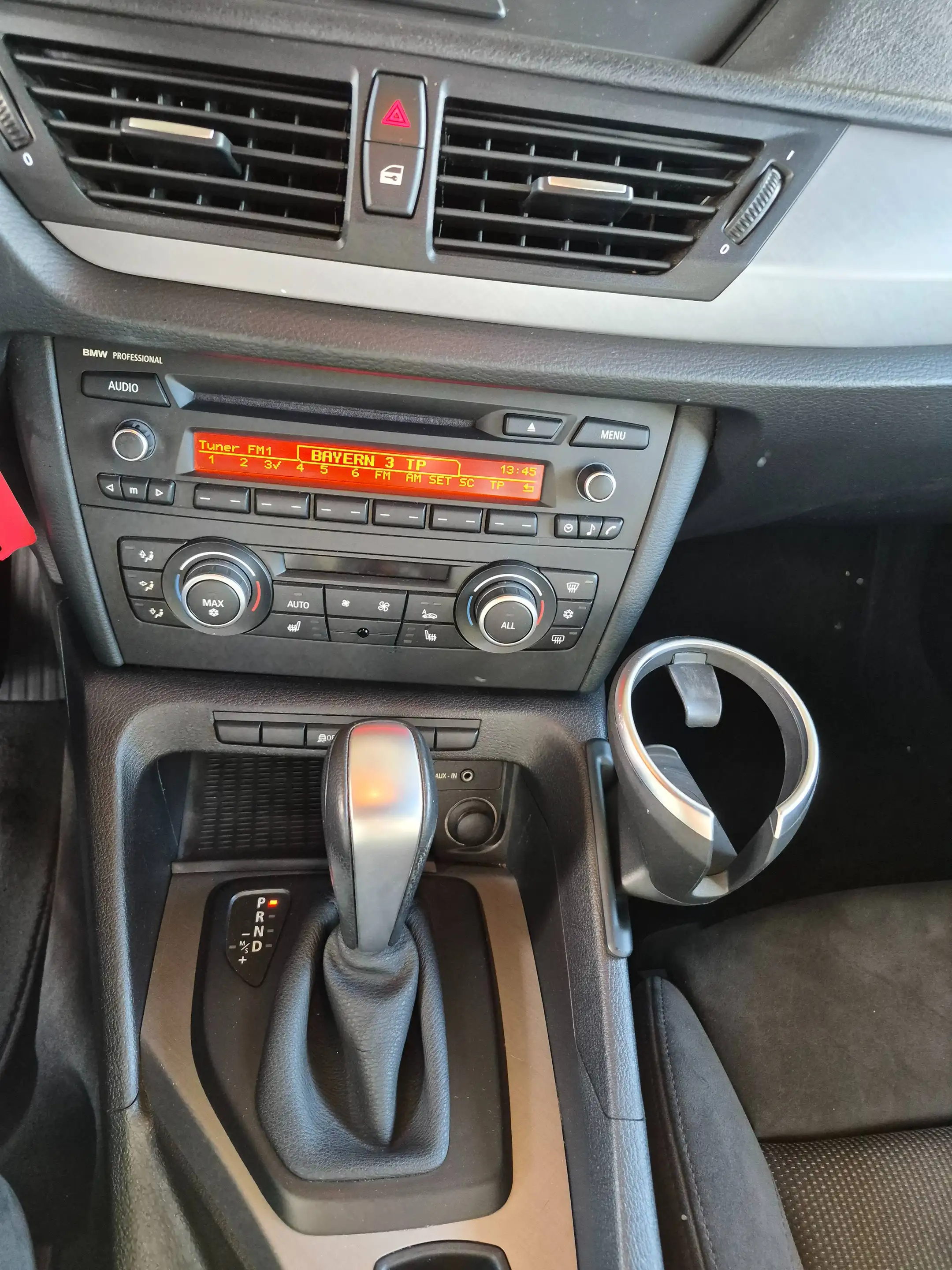BMW X1 sDrive 20 d M Packet Automatik — photo 10