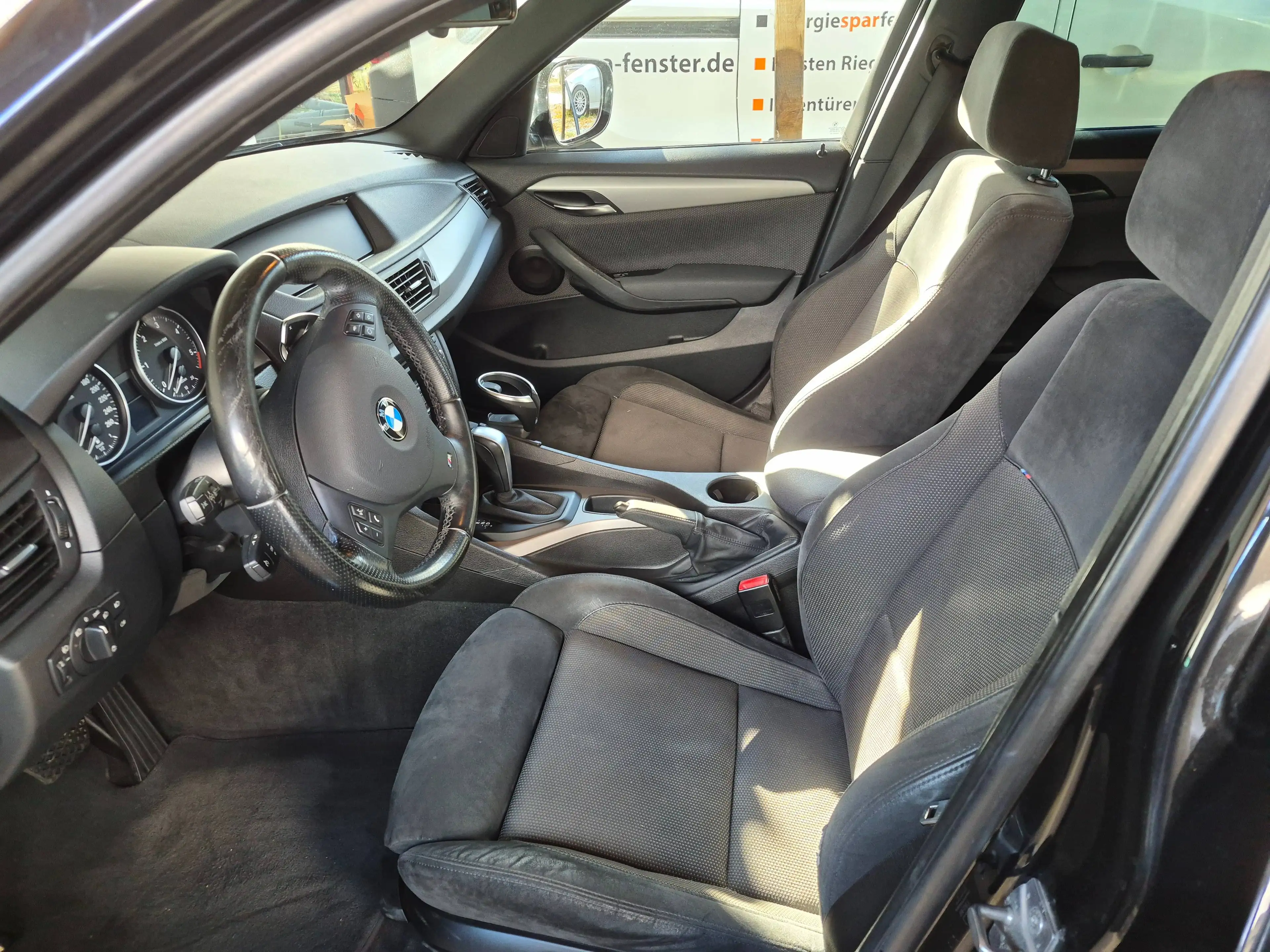 BMW X1 sDrive 20 d M Packet Automatik — photo 8