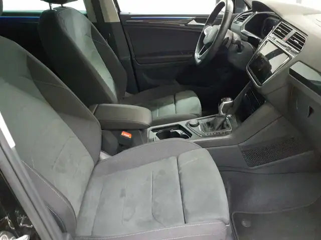Volkswagen Tiguan view 8