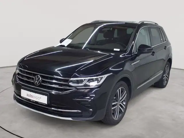 Volkswagen Tiguan view 2
