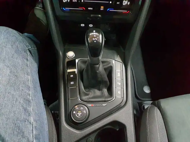 Volkswagen Tiguan view 10