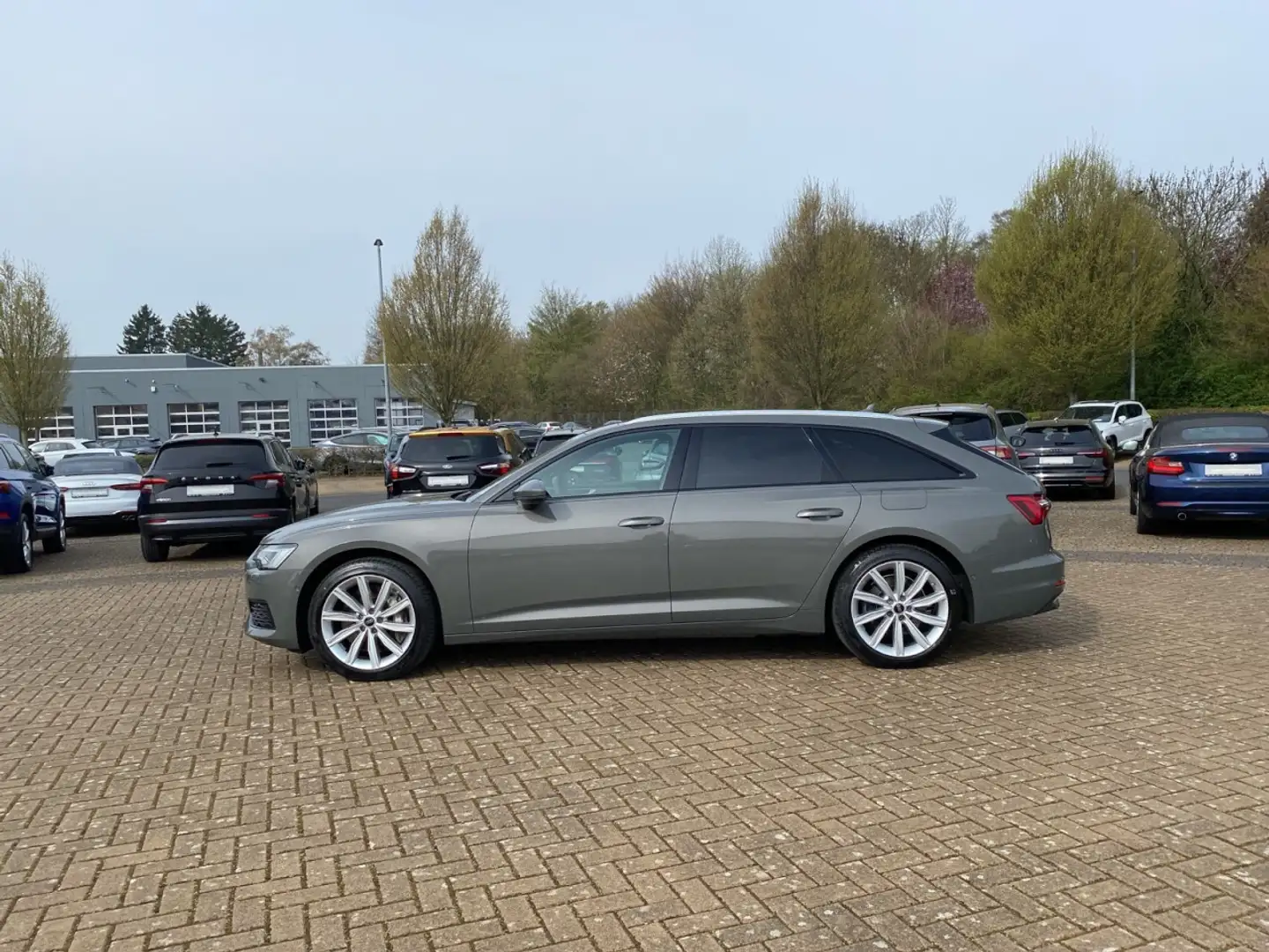 Audi A6 Avant 50 TFSIe quattro+Matrix+Navi+RFK+B&O+ACC Gris - 2