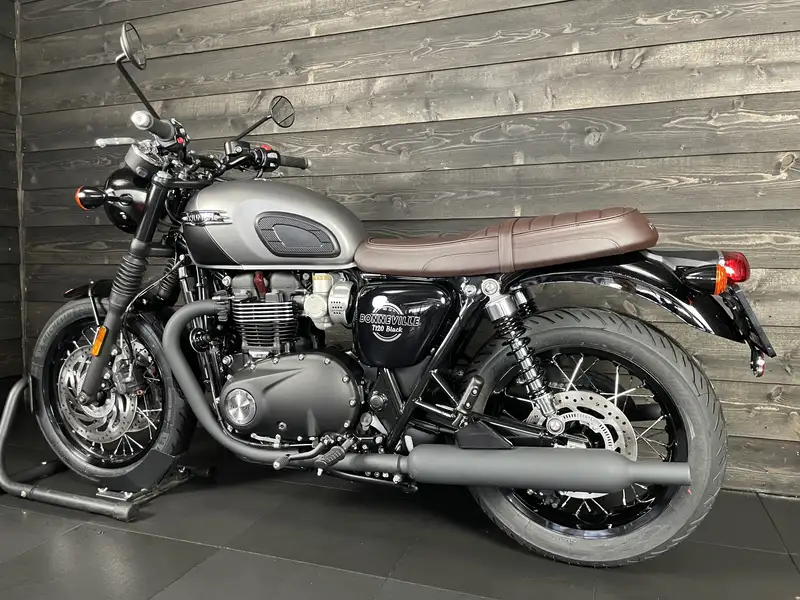 Triumph Bonneville T120 - foto 7