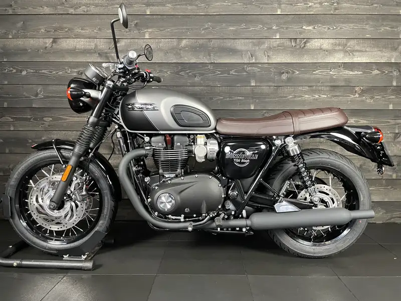 Triumph Bonneville T120 - foto 8