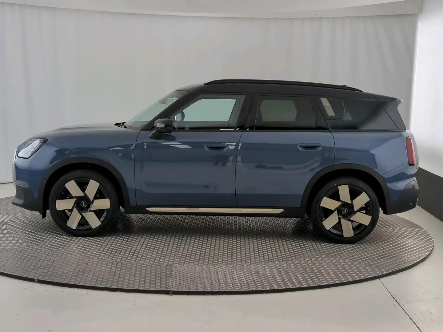 MINI Countryman C Favoured Blauw - 2