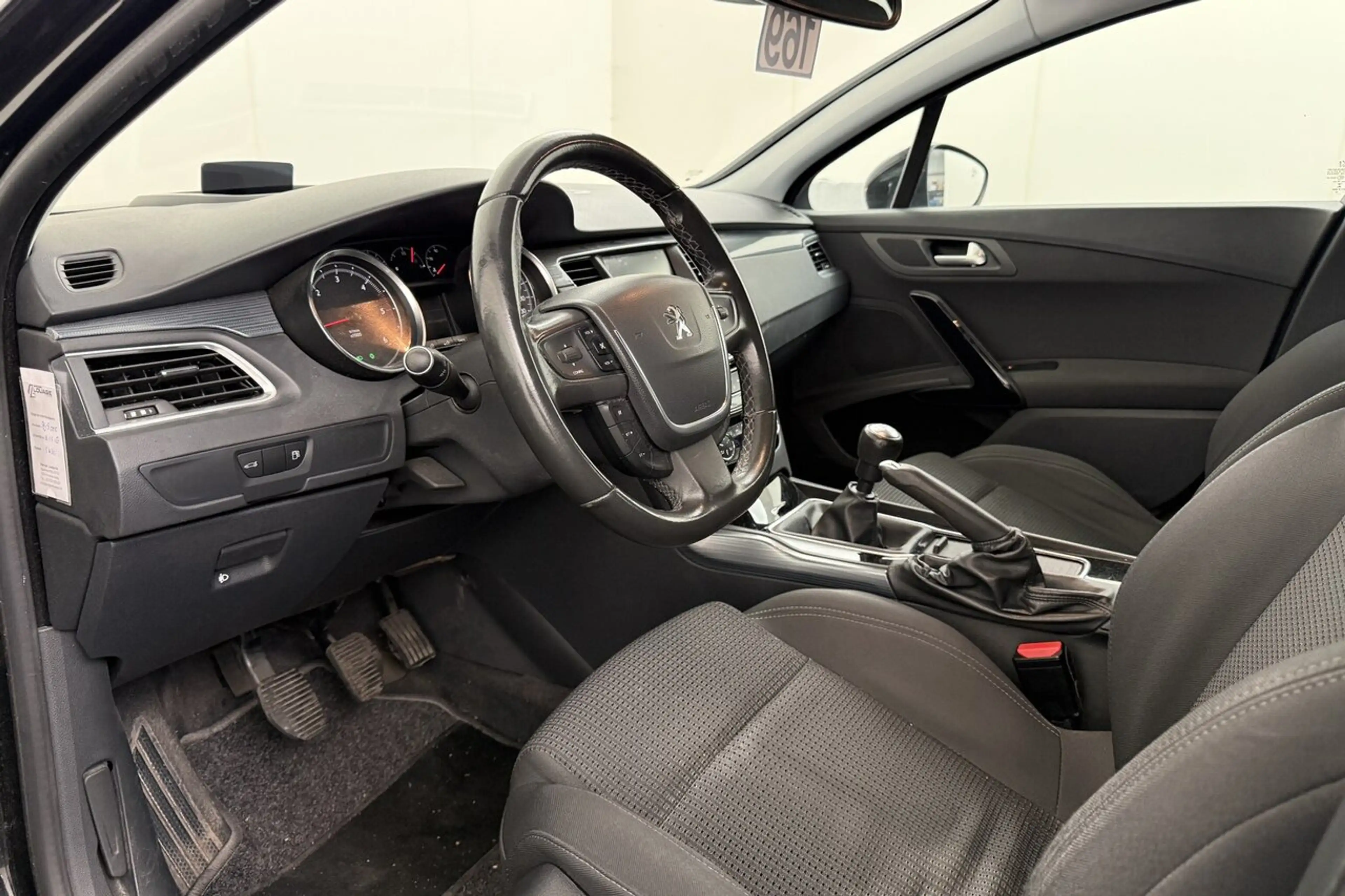 Peugeot 508 SW - TOPSTAAT - GPS - BLEUTOOTH - PDC - ALU — photo 20