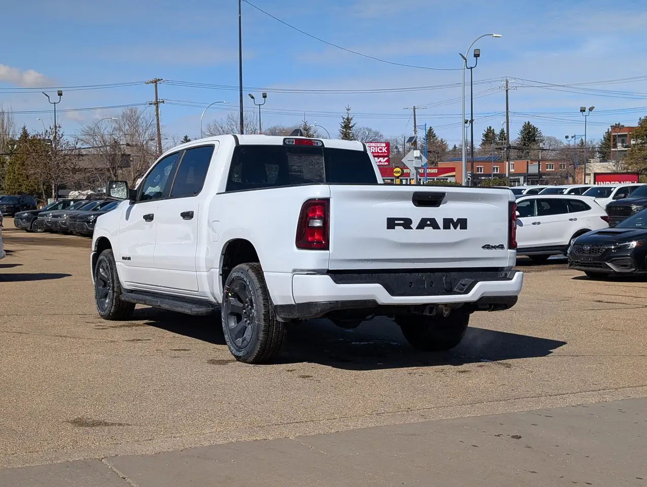 RAM 1500 снимка RAM 1500
