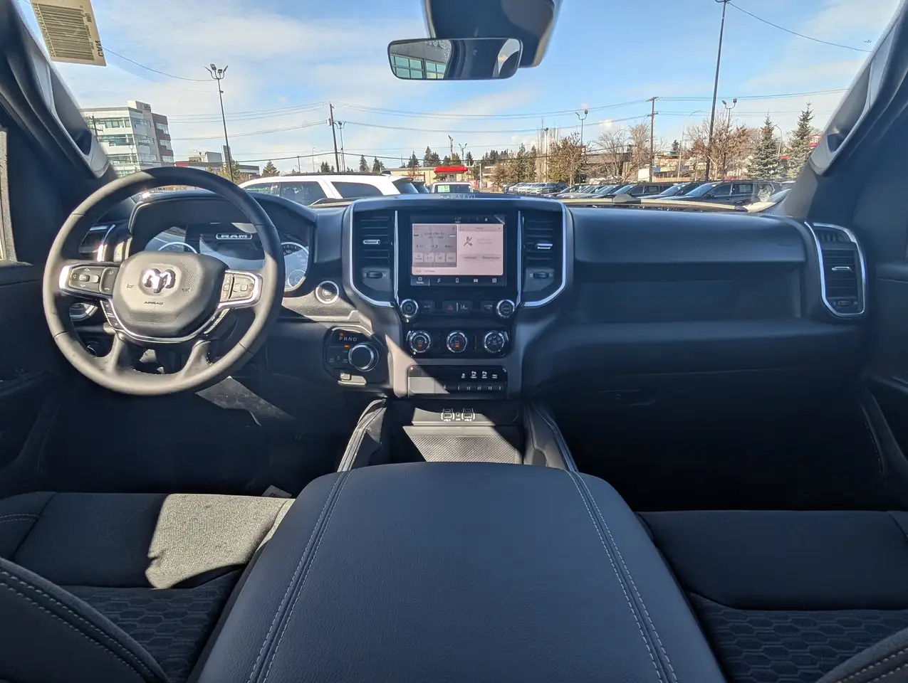 RAM 1500 снимка RAM 1500