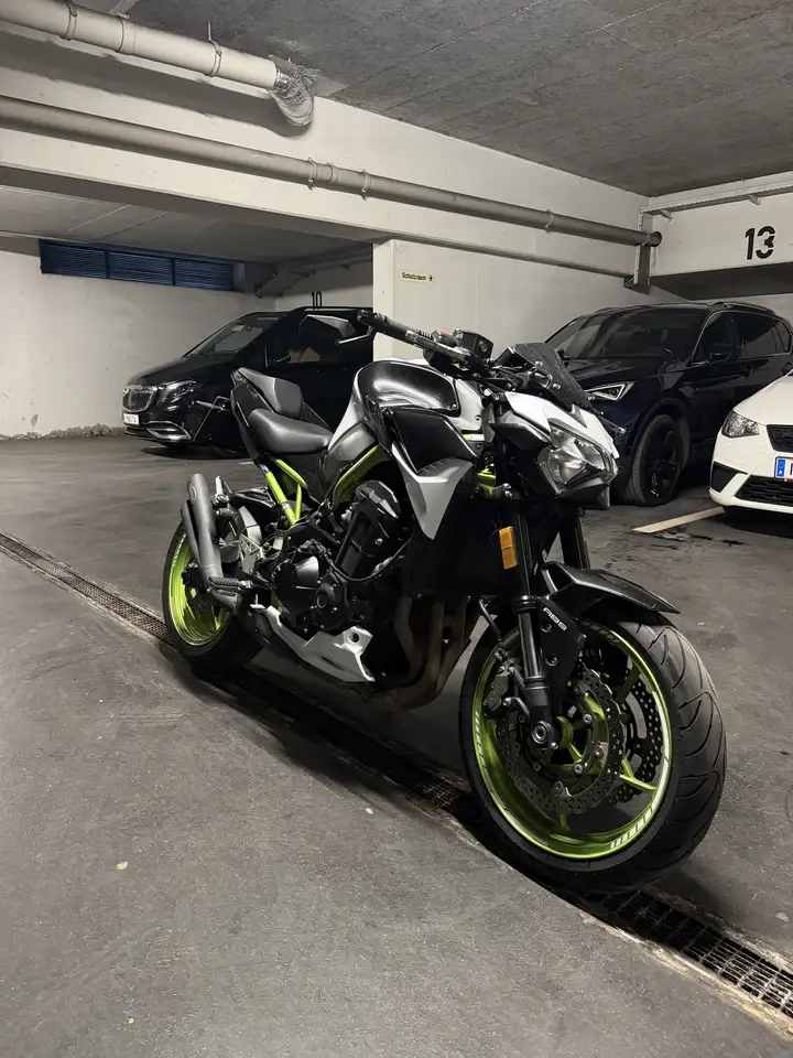 Kawasaki Z 900