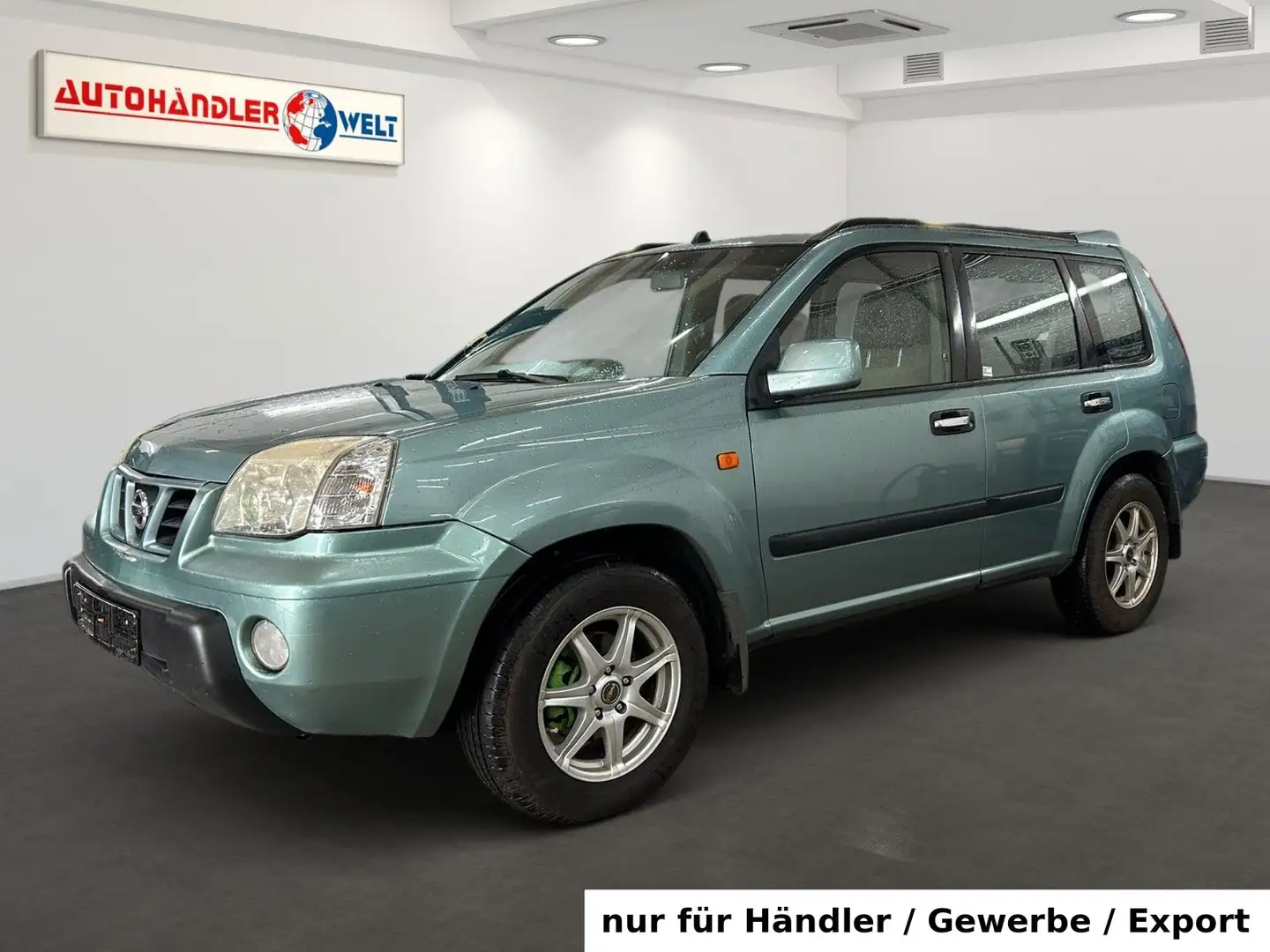 Nissan X-Trail 2.2D 4x4 Klimaautomatik Navi AHK Verde - 1
