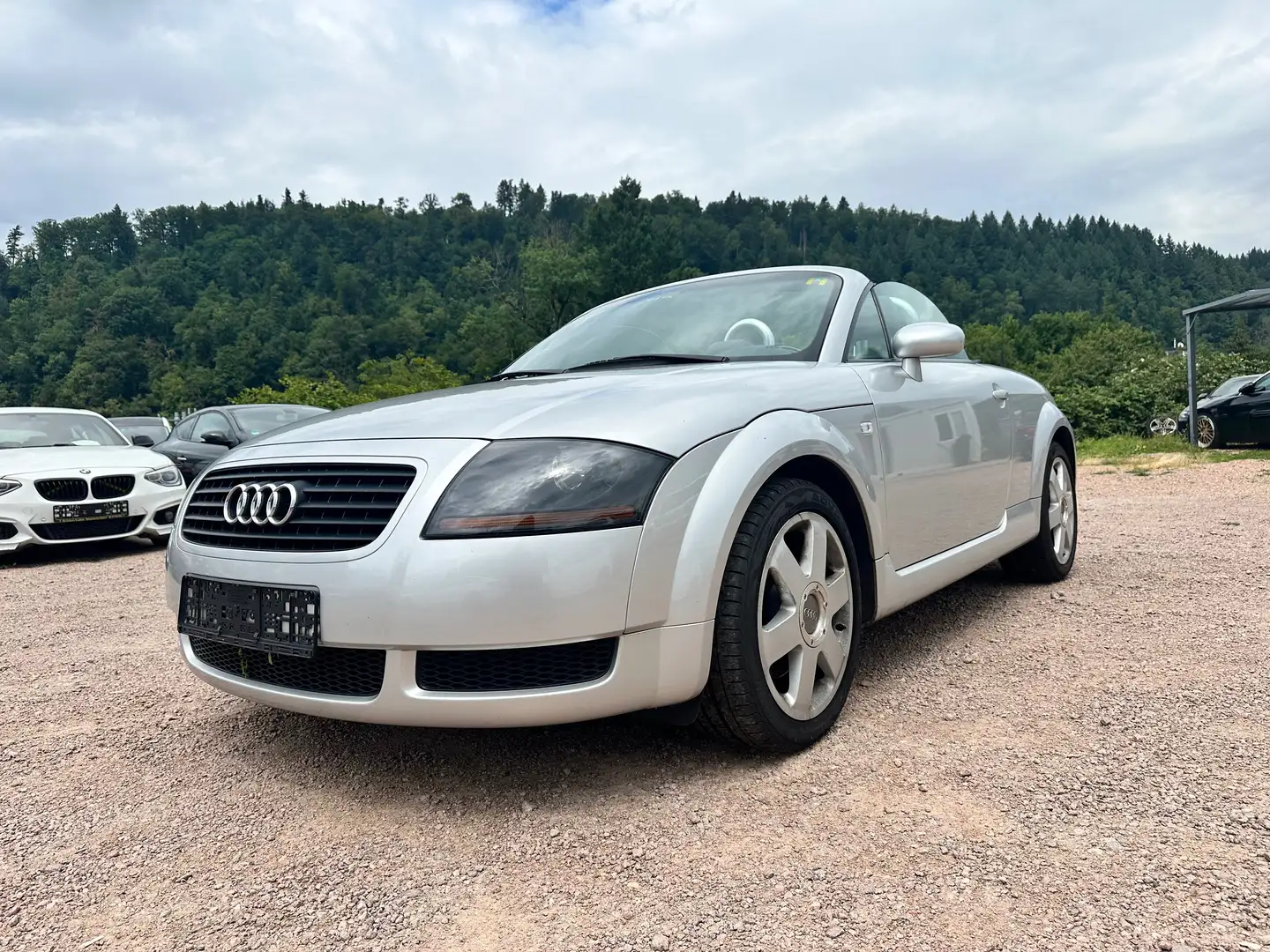Audi TT 1.8 T Roadster (132kW)*Leder*1.Hand*HU NEU* Grau - 1