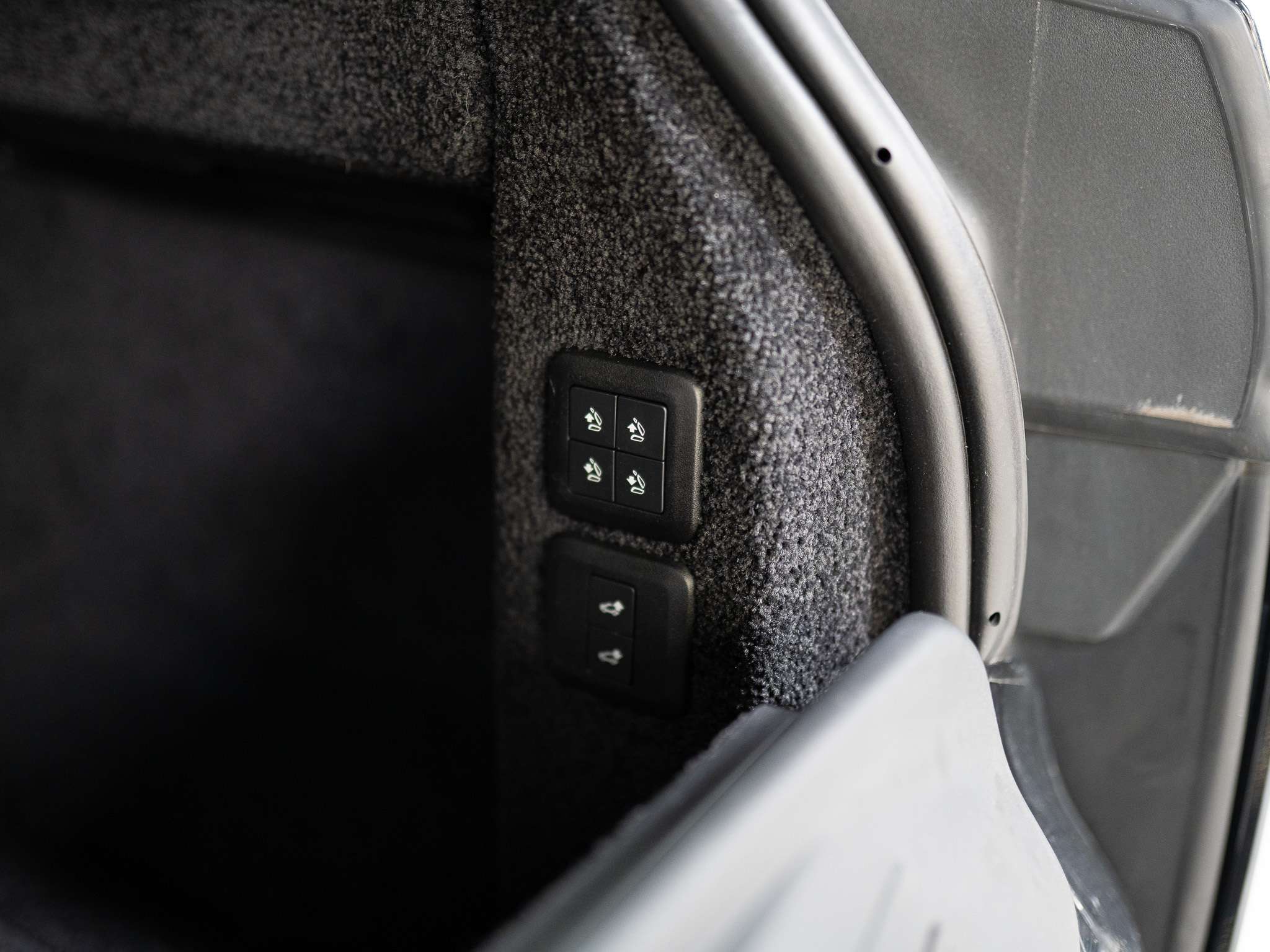 used 2022 Land Rover Range Rover car, priced at $66,900