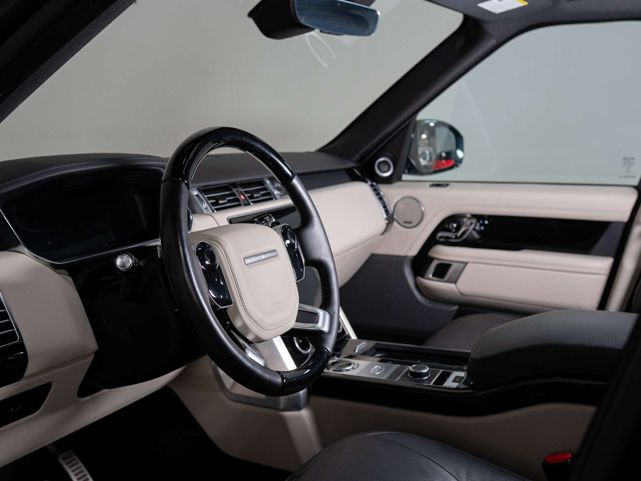 used 2022 Land Rover Range Rover car, priced at $66,900