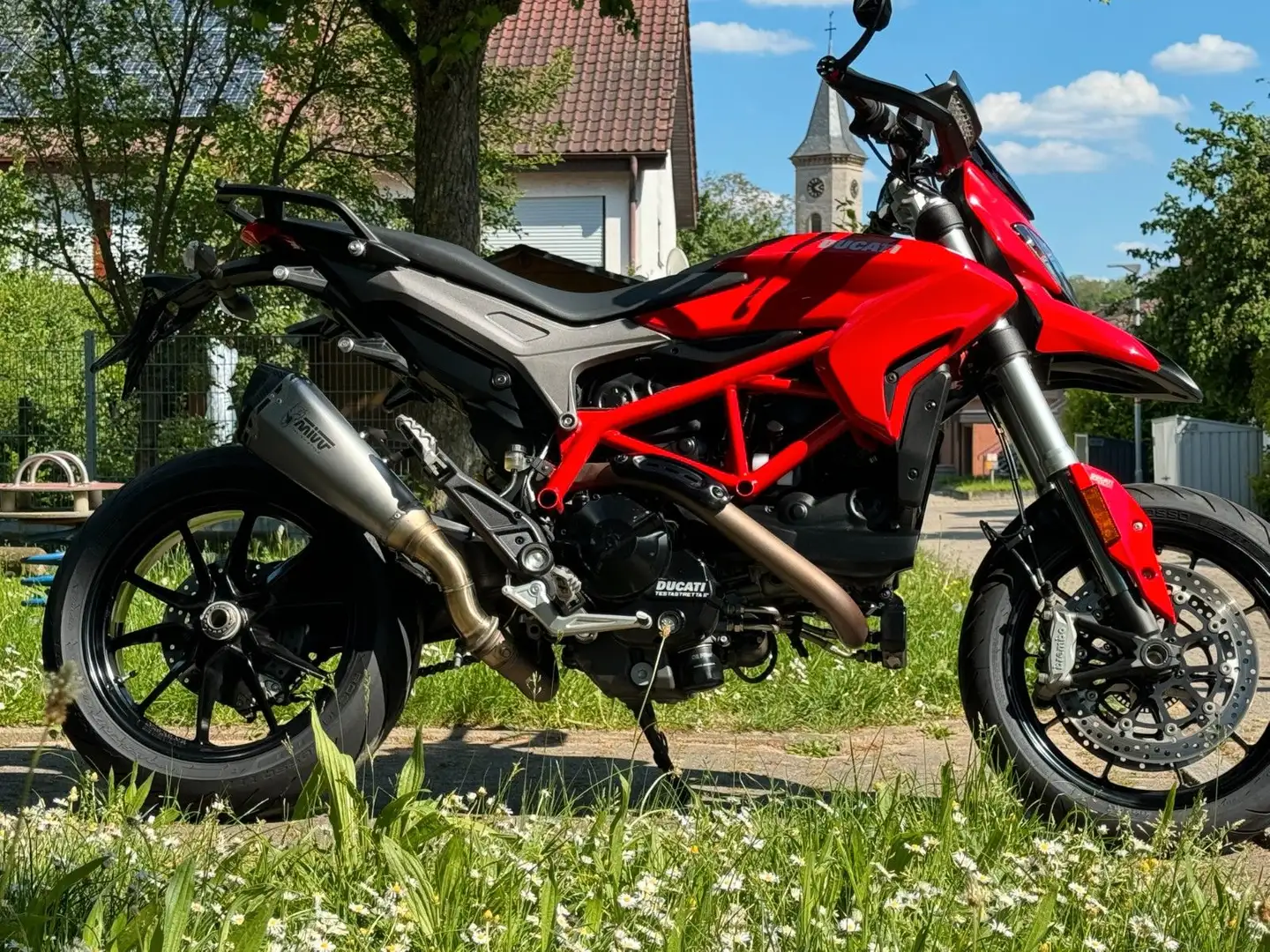 Ducati Hypermotard 939 Top Zustand* Rood - 2