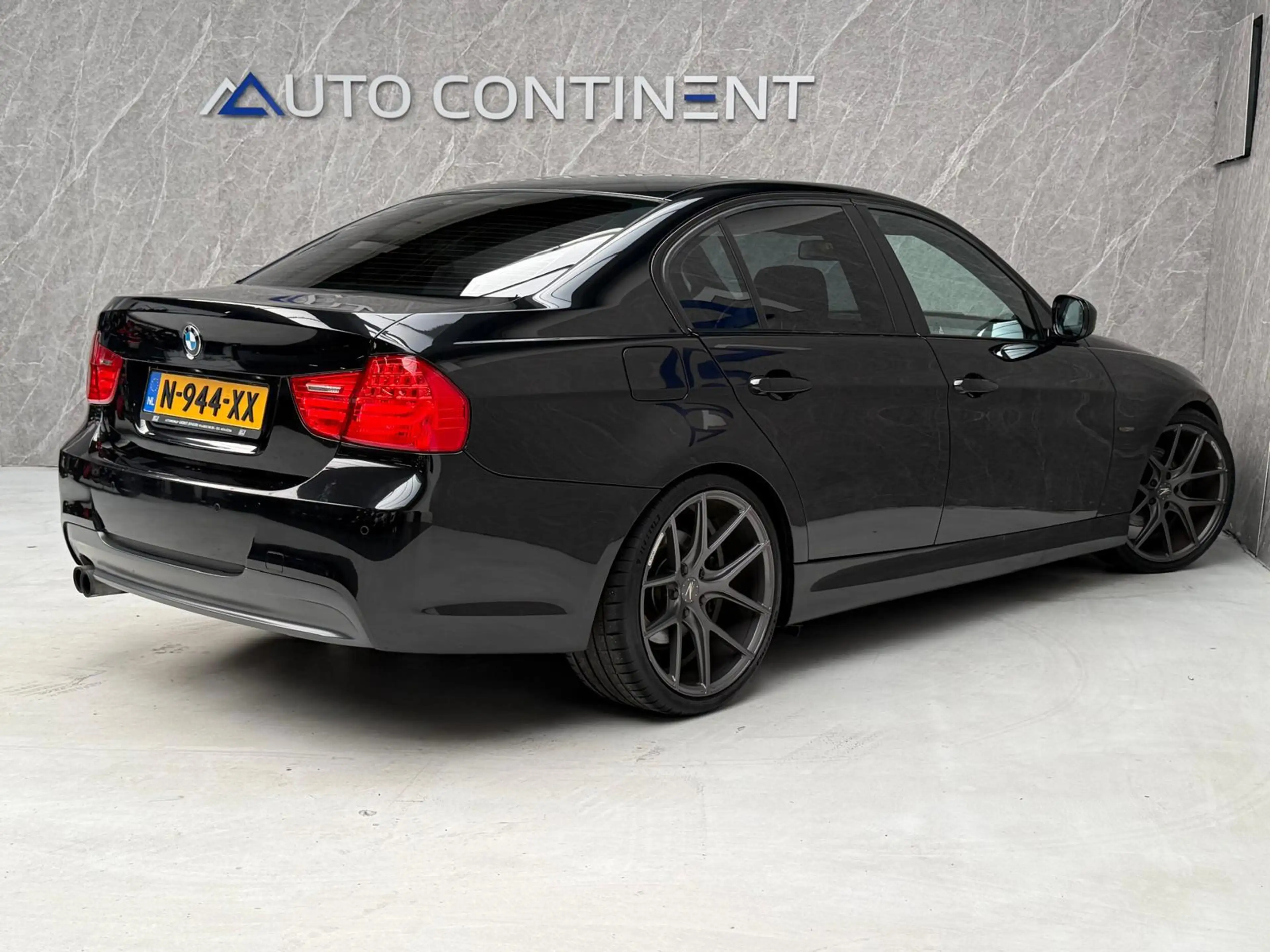 BMW 325 3-serie 325i M-Pakket 218 PK APK / Onderhouden — photo 4